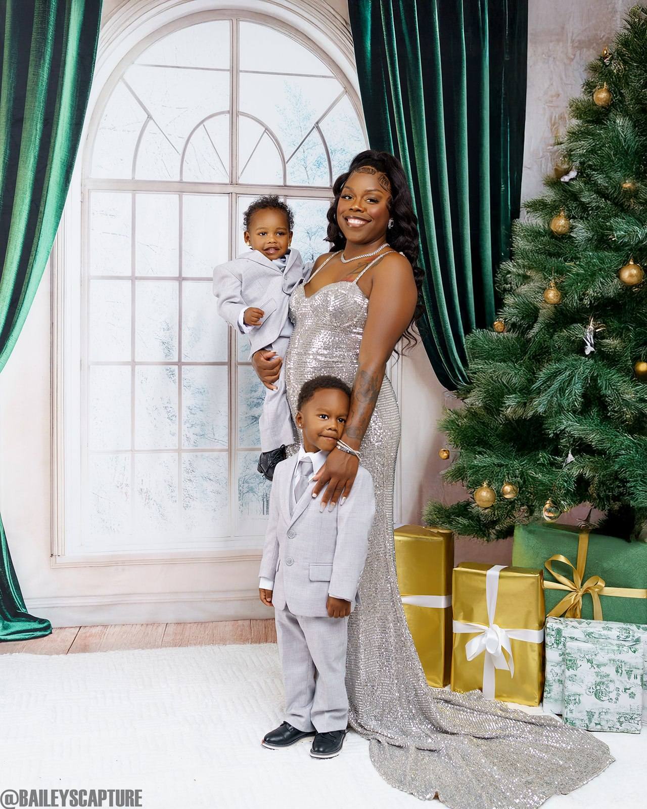 Kate Fenêtre Rideau Vert Vintage Élégant Toile de fond conçue par Emetselch