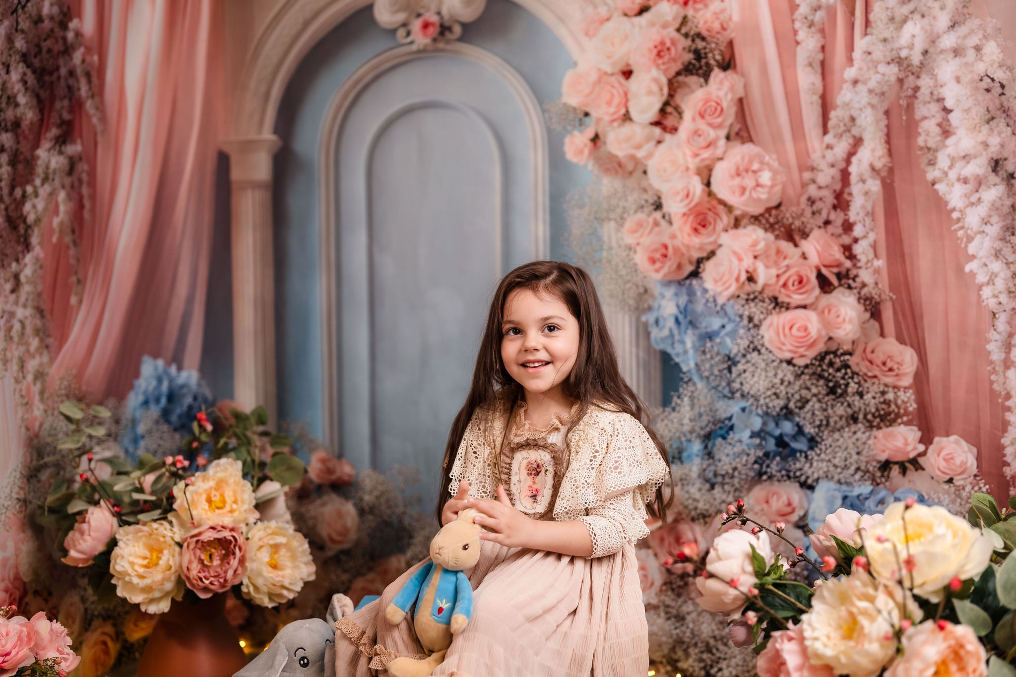 Kate Fleurs Mur Rétro Rideau Rose Bleu Toile de fond conçue par Mini MakeBelieve - Kate Backdrop FR