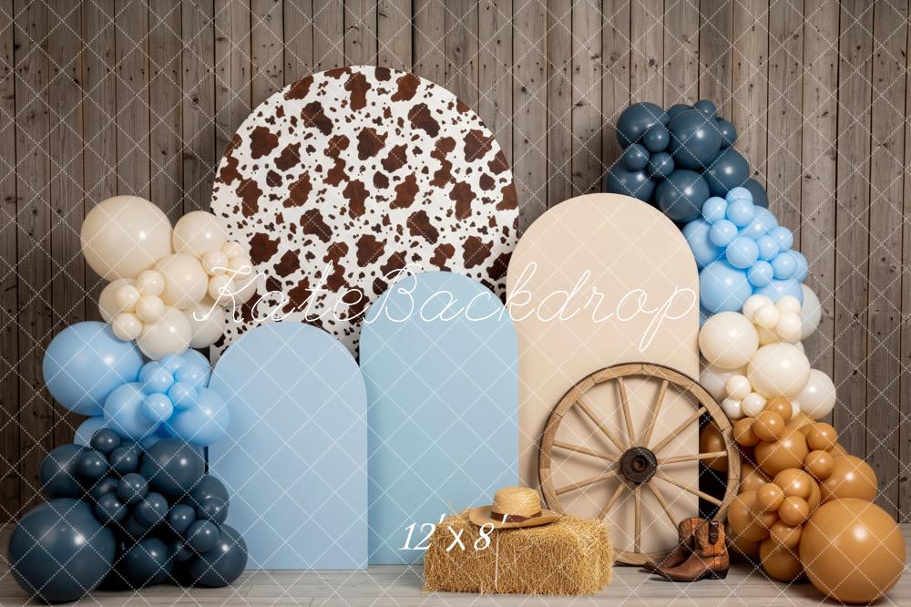 Kate Cowboy Anniversaire Ballons Bois Toile de fond conçue par Patty Roberts