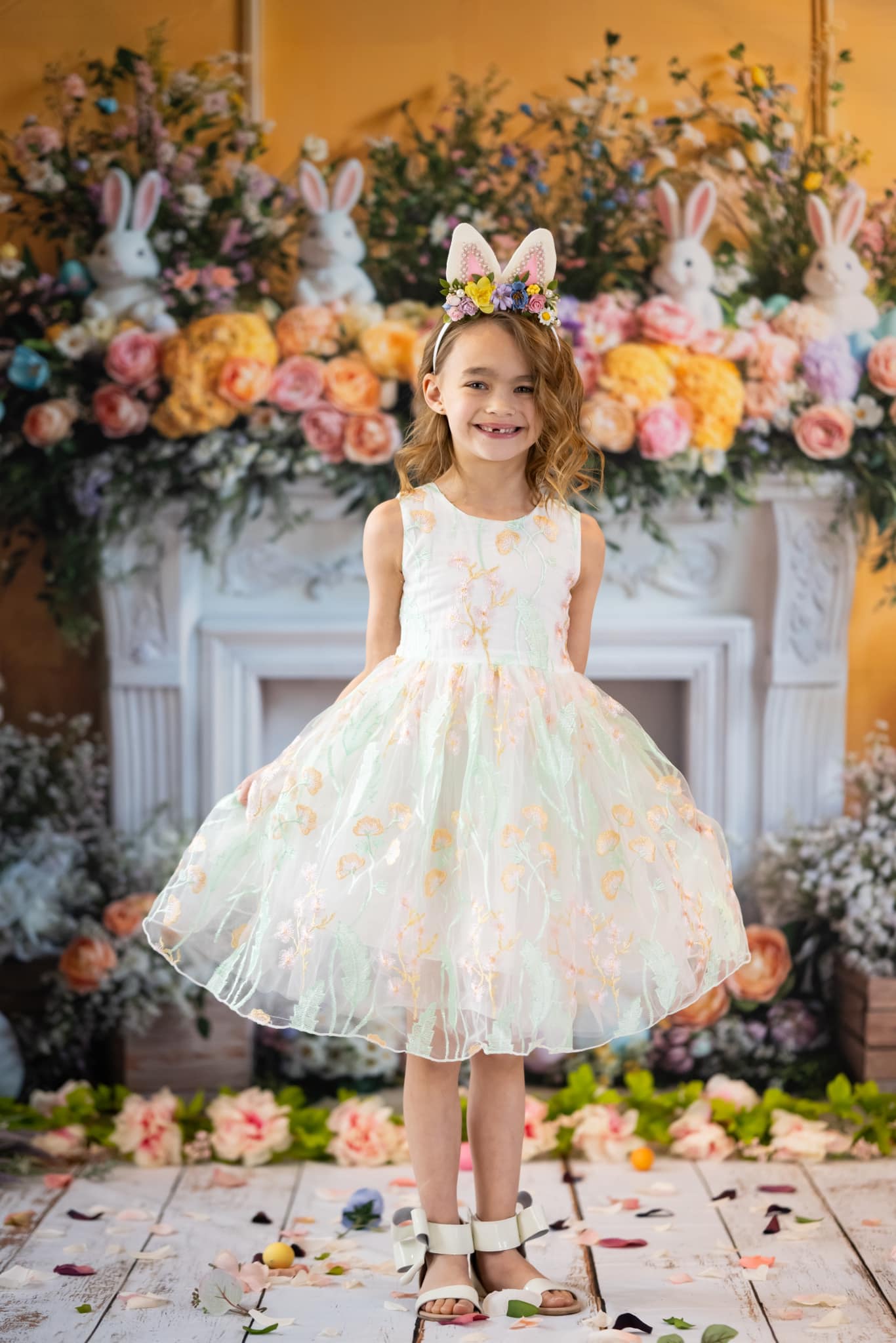 Kate Pâques Lapin Fleur Cheminée Mur Jaune Toile de fond conçue par Emetselch - Kate Backdrop FR