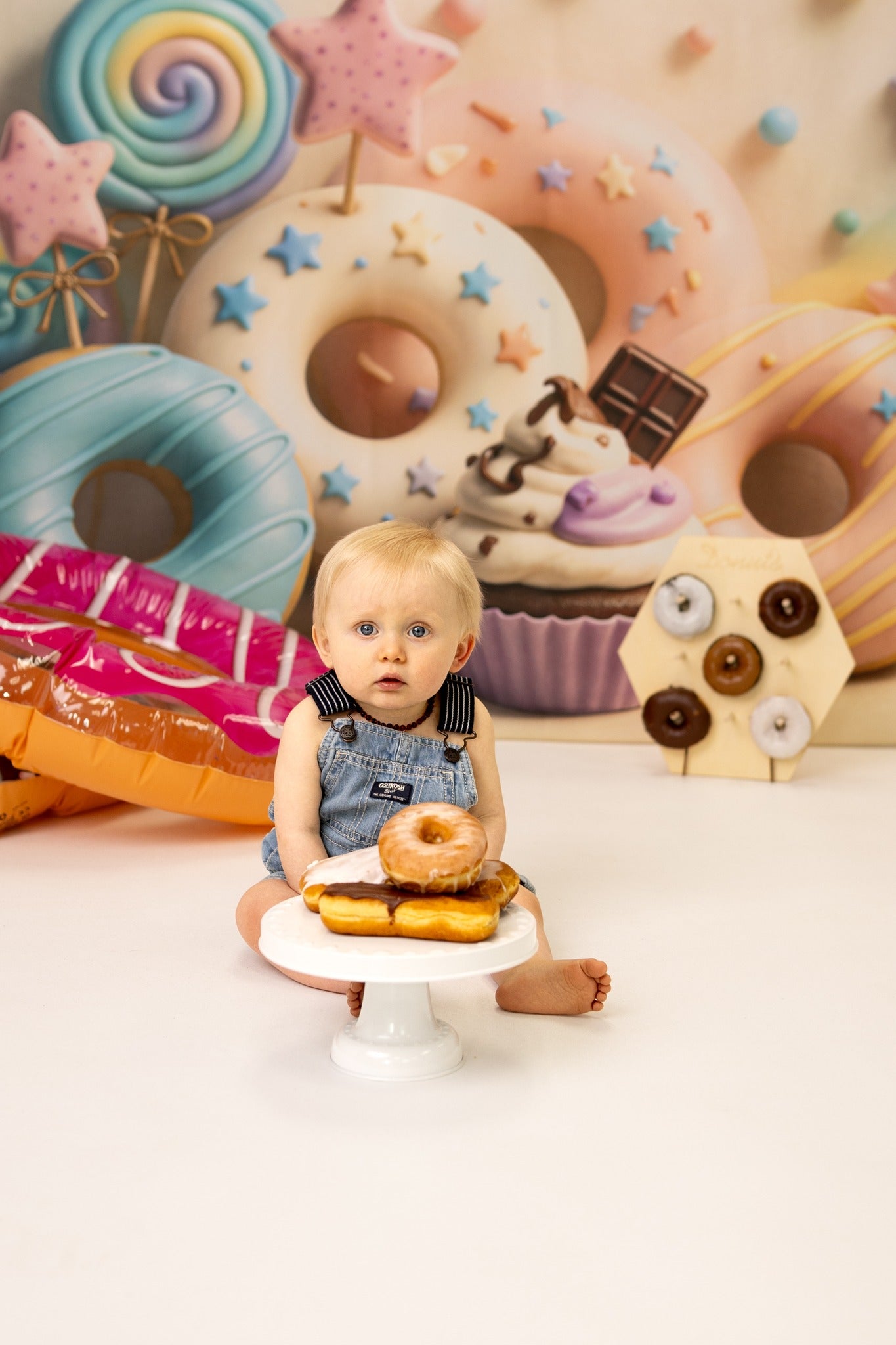 Kate Cake Smash Beignet Gâteau Bonbon Pastel Toile de fond conçu par Ashley Paul - Kate Backdrop FR