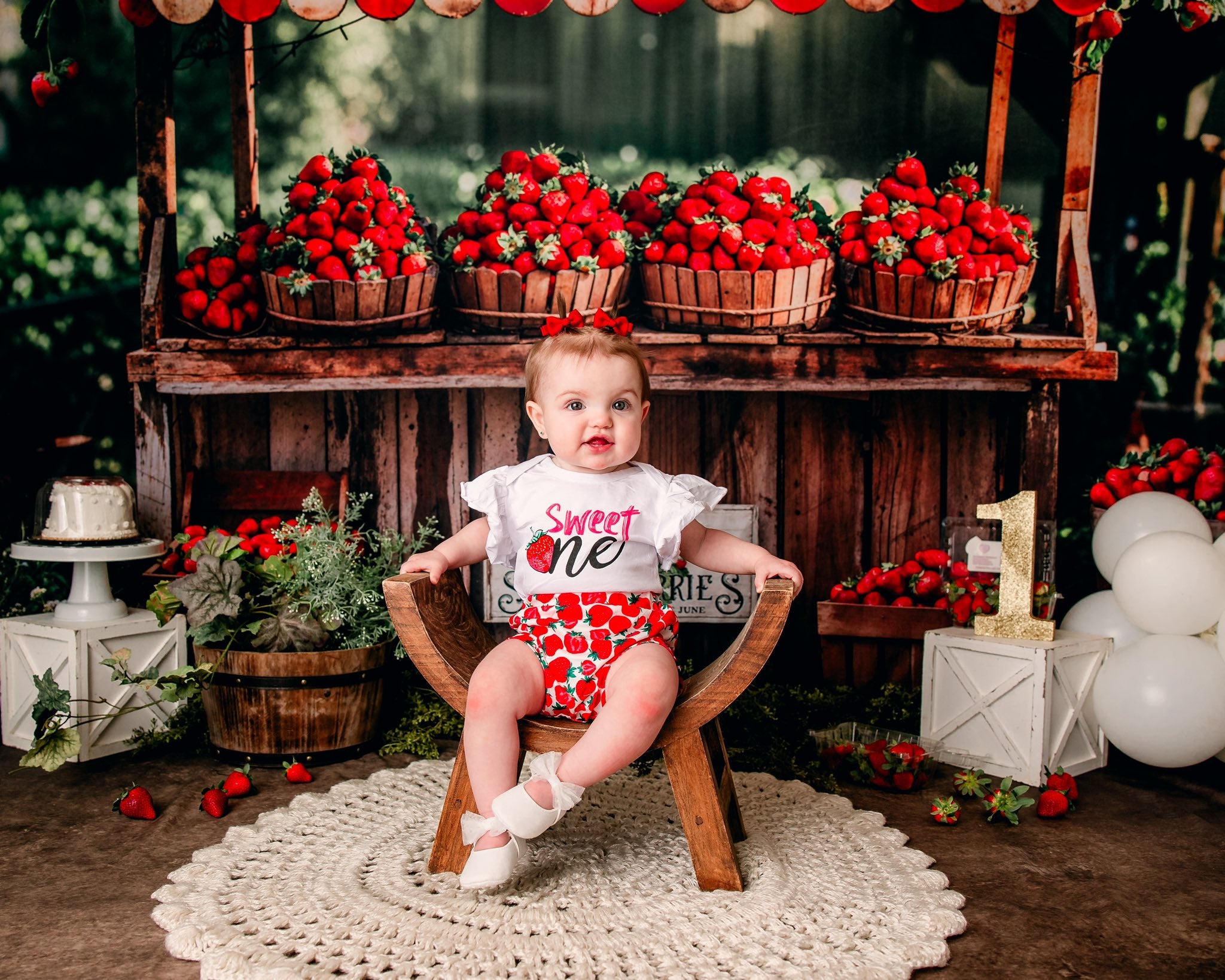 Kate Été Extérieur Forêt Stand de fraises Rouge Toile de fond conçue par Emetselch - Kate Backdrop FR