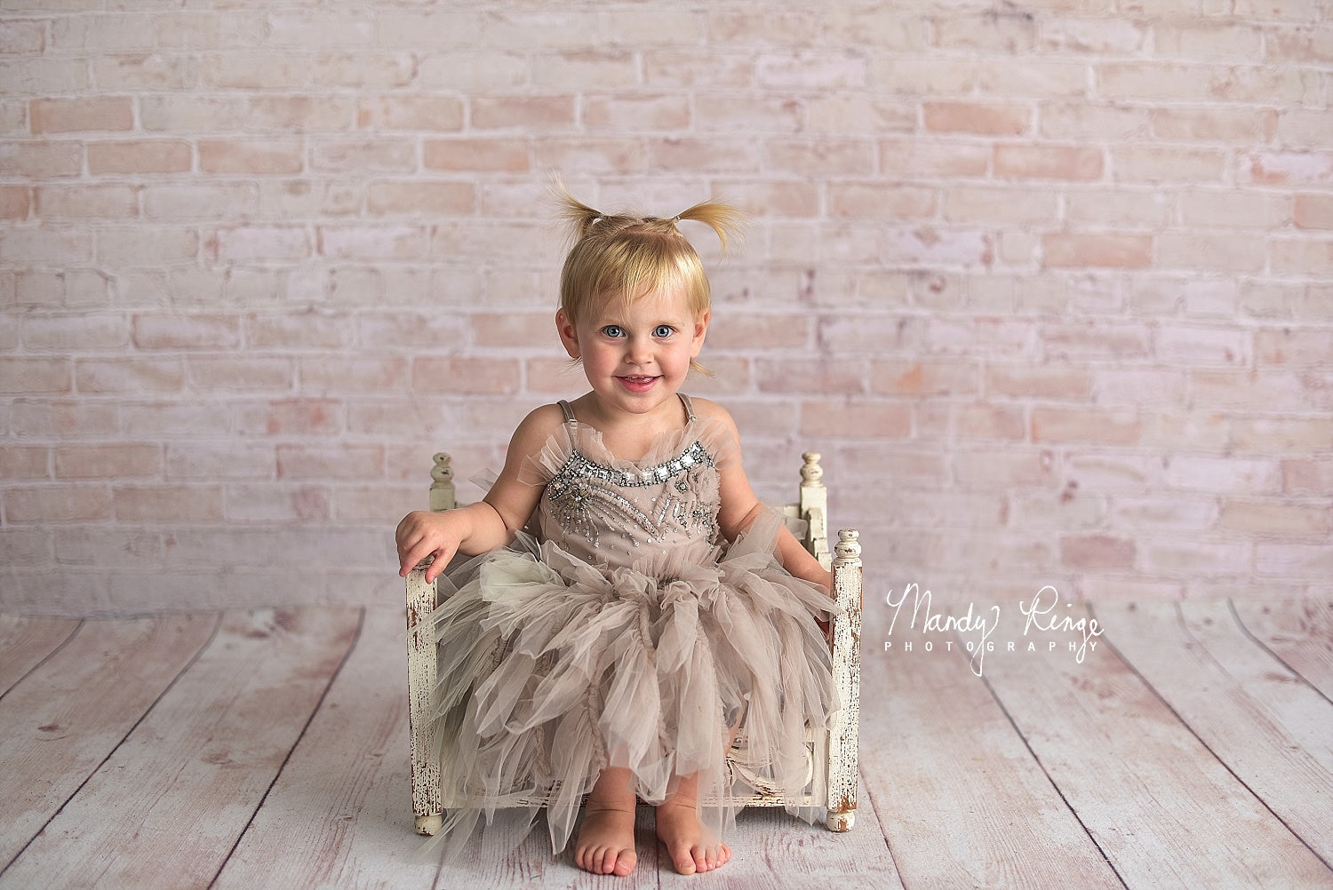 Kate Mur de briques Ferme Crème légère Toile de fond conçue par Mandy Ringe - Kate Backdrop FR