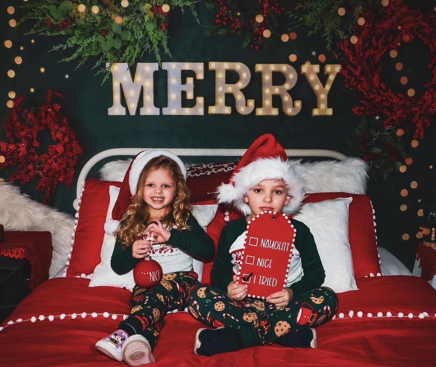 Kate Joyeux Noël Scintillait Tête de lit Toile de Fond conçue par Mandy Ringe - Kate Backdrop FR