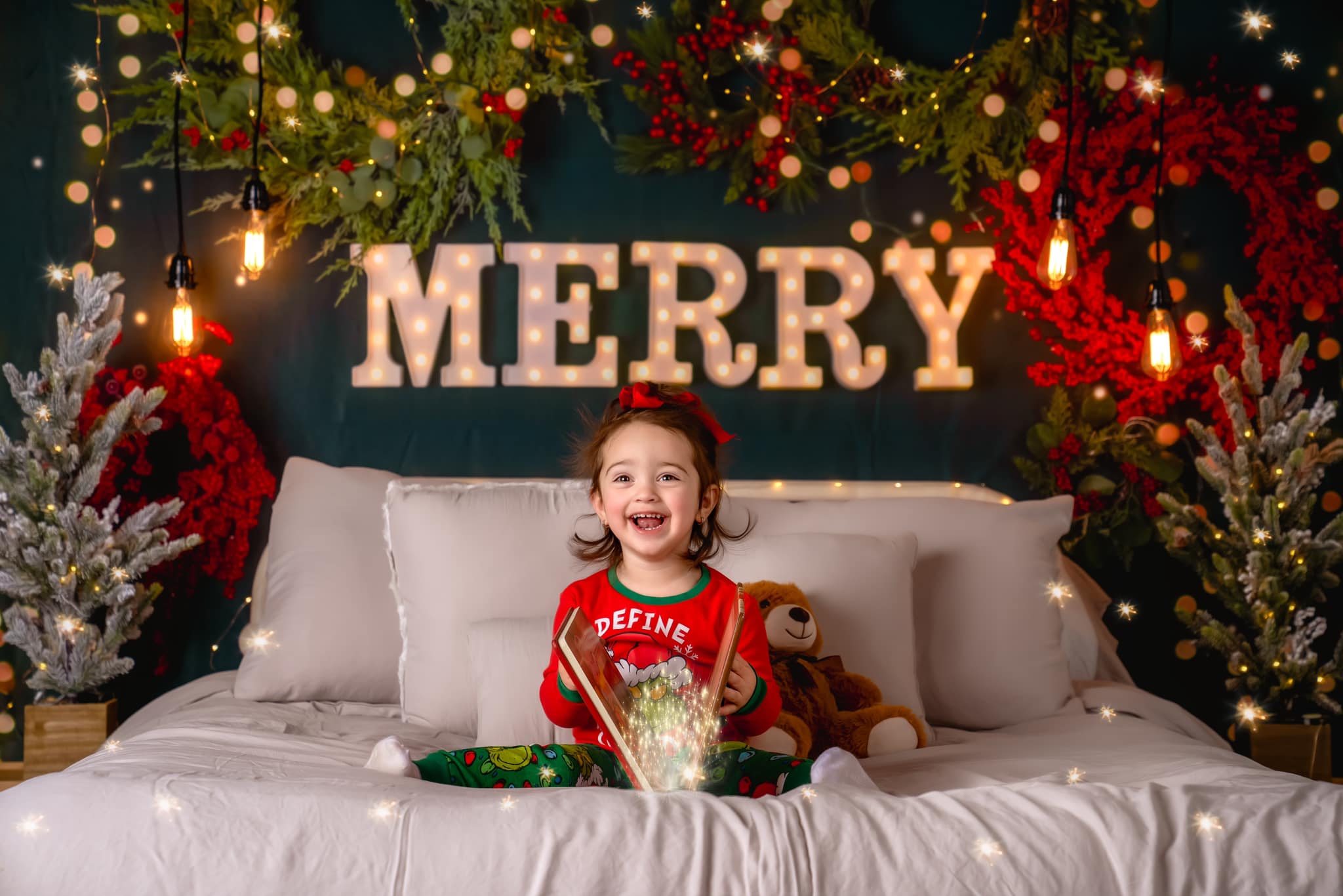 Kate Joyeux Noël Scintillait Tête de lit Toile de Fond conçue par Mandy Ringe