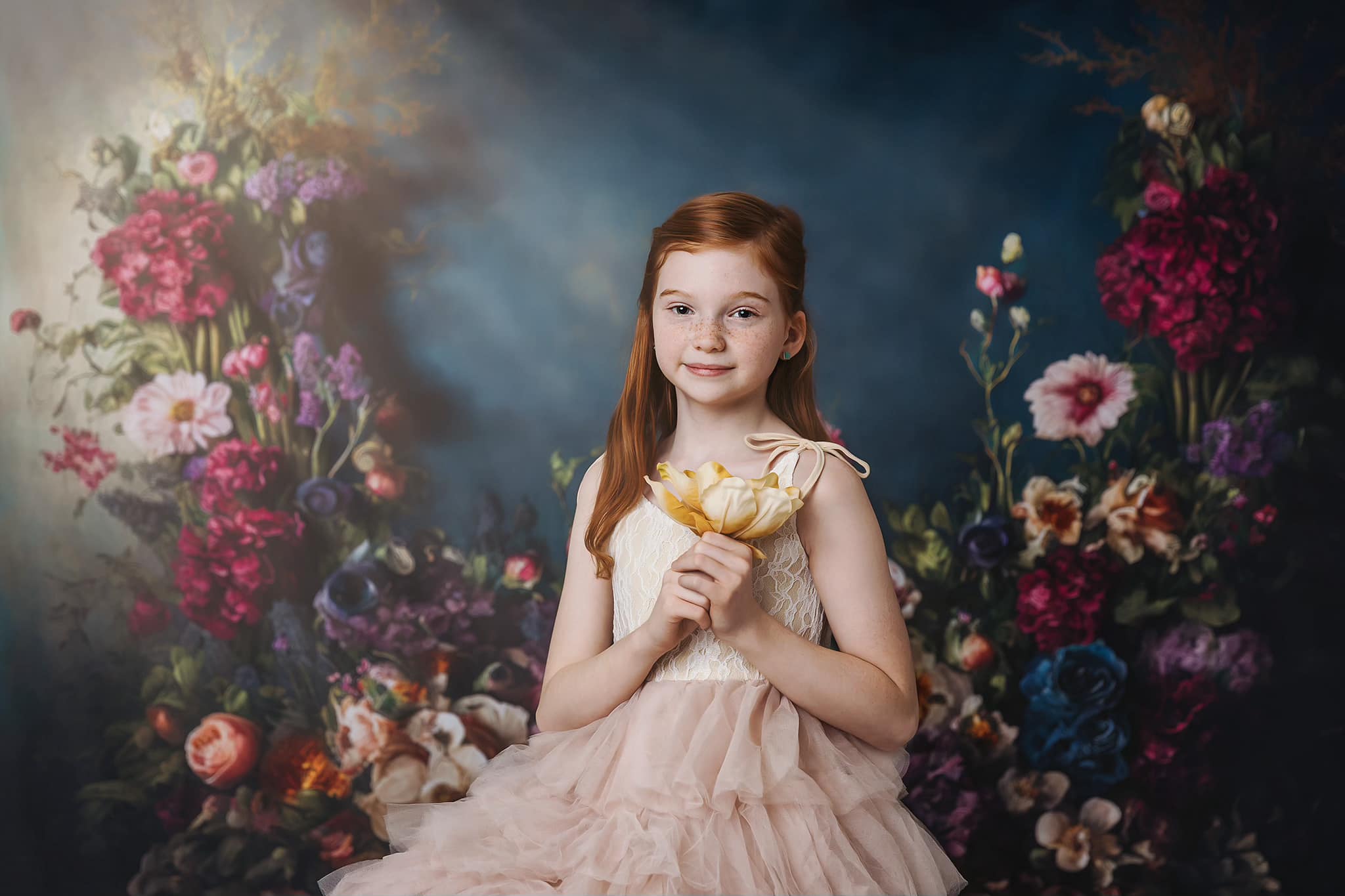 Offres Éclair-Kate Sarcelle foncée Fleurs Beaux-arts Toile de fond en Laine conçue par Mini MakeBelieve - Kate Backdrop FR