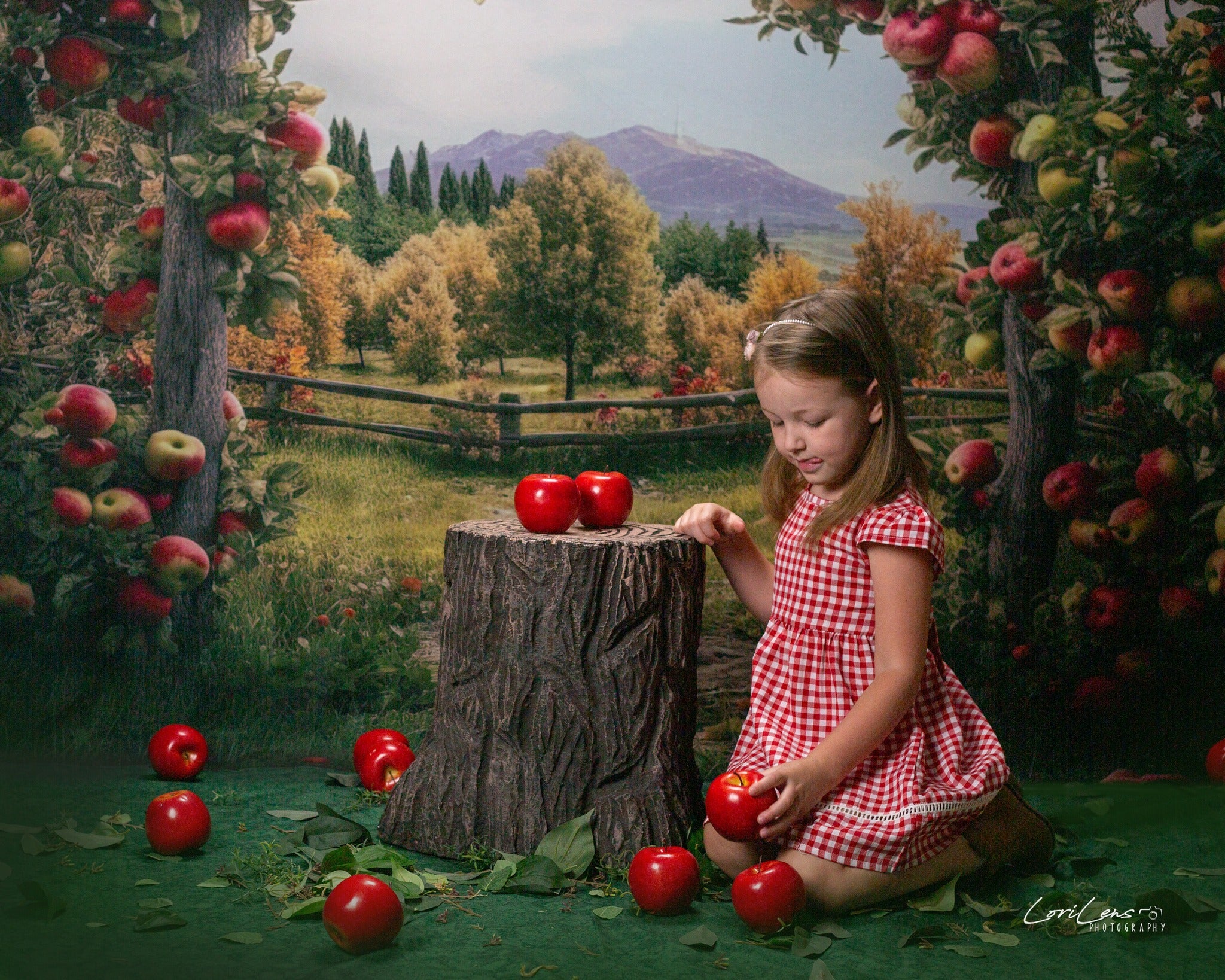 Kate Arche de pomme Arbre Montagne Toile de fond conçu par Angela Marie Photographie - Kate Backdrop FR