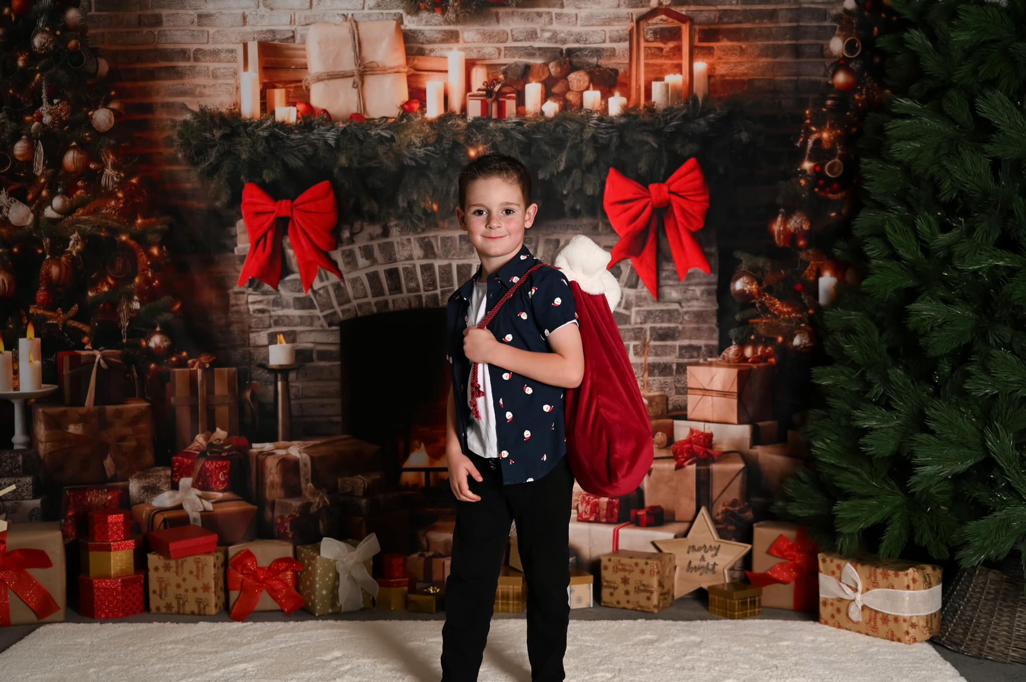 Kate Rustique Brique Cheminée Noël Toile de fond conçue par Mini MakeBelieve - Kate Backdrop FR