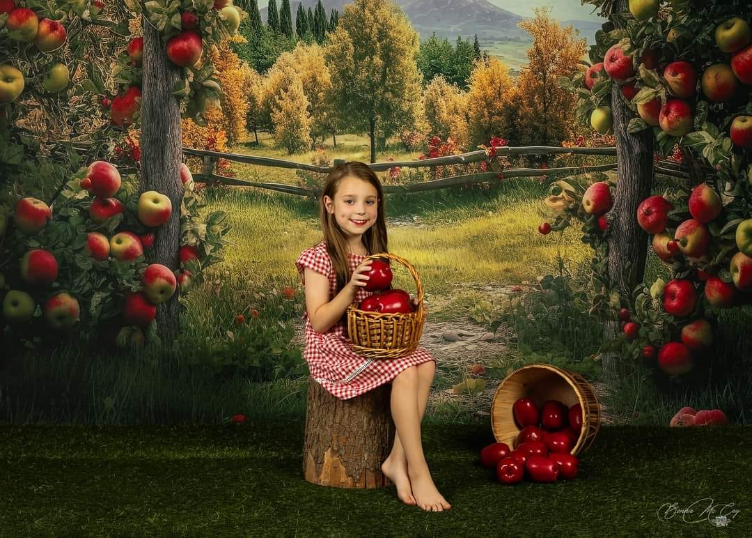 Kate Arche de pomme Arbre Montagne Toile de fond conçu par Angela Marie Photographie - Kate Backdrop FR
