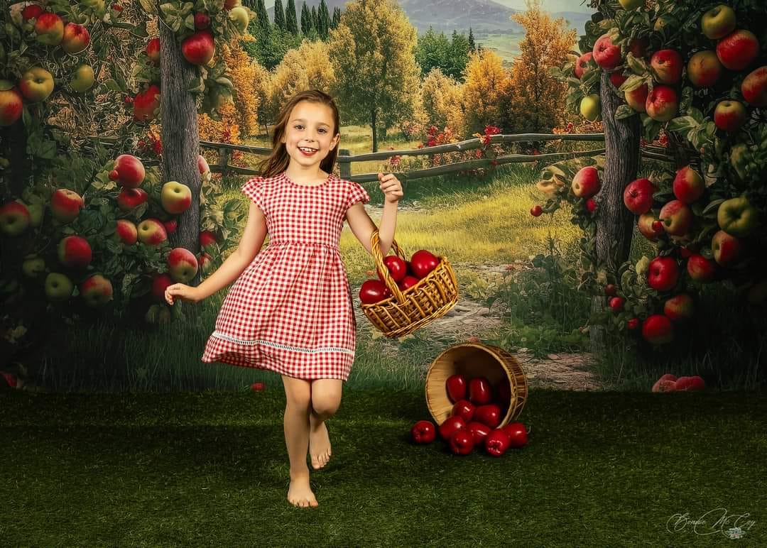 Kate Arche de pomme Arbre Montagne Toile de fond conçu par Angela Marie Photographie - Kate Backdrop FR