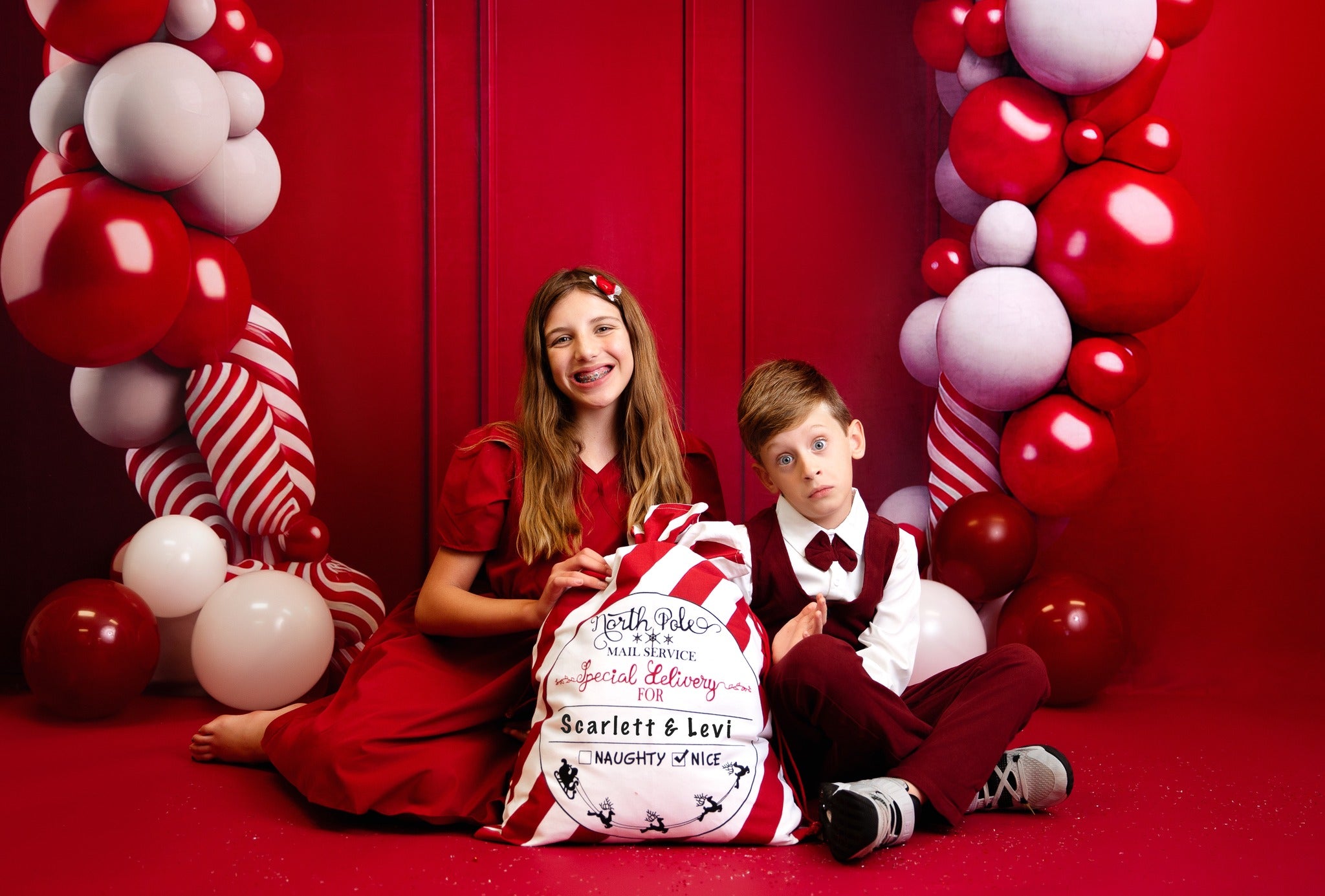 Kate Bonbons Ballons Rouge Toile de fond conçue par Megan Leigh - Kate Backdrop FR
