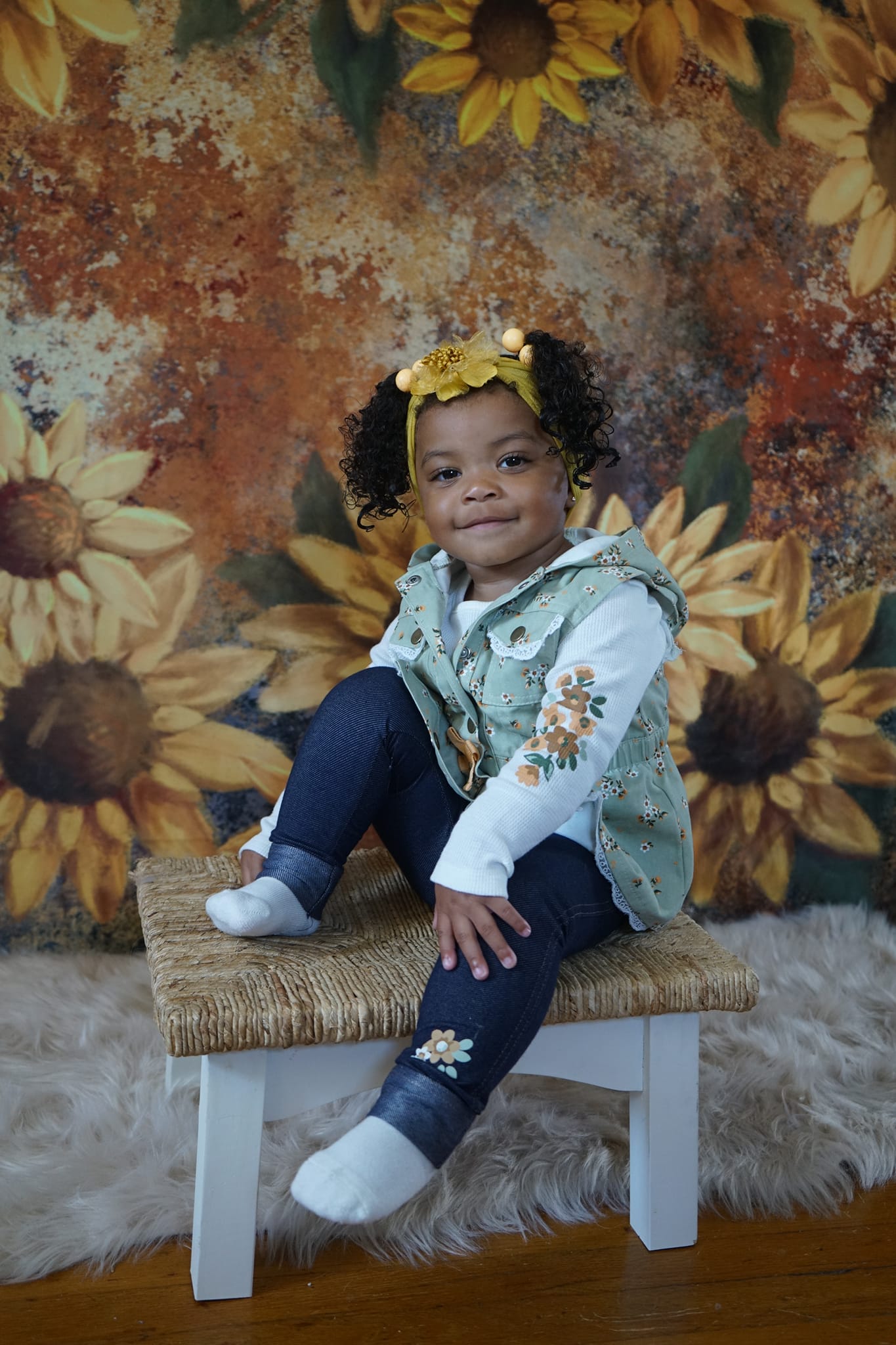 Kate Floral Peinte à la main Tournesol Toile de fond conçue par GQ - Kate Backdrop FR