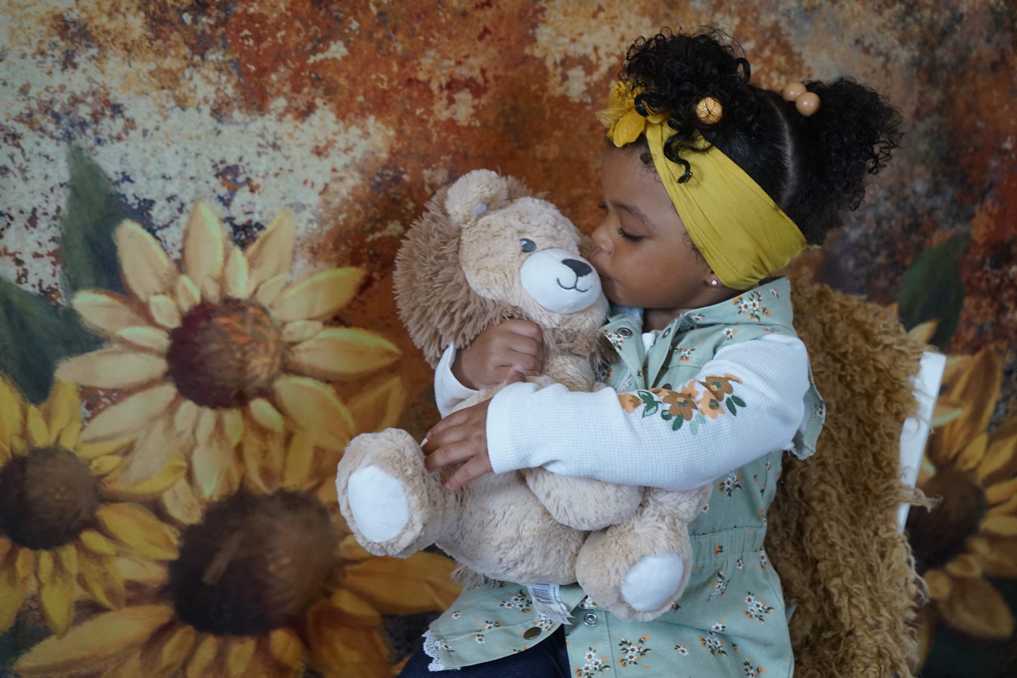 Kate Floral Peinte à la main Tournesol Toile de fond conçue par GQ - Kate Backdrop FR