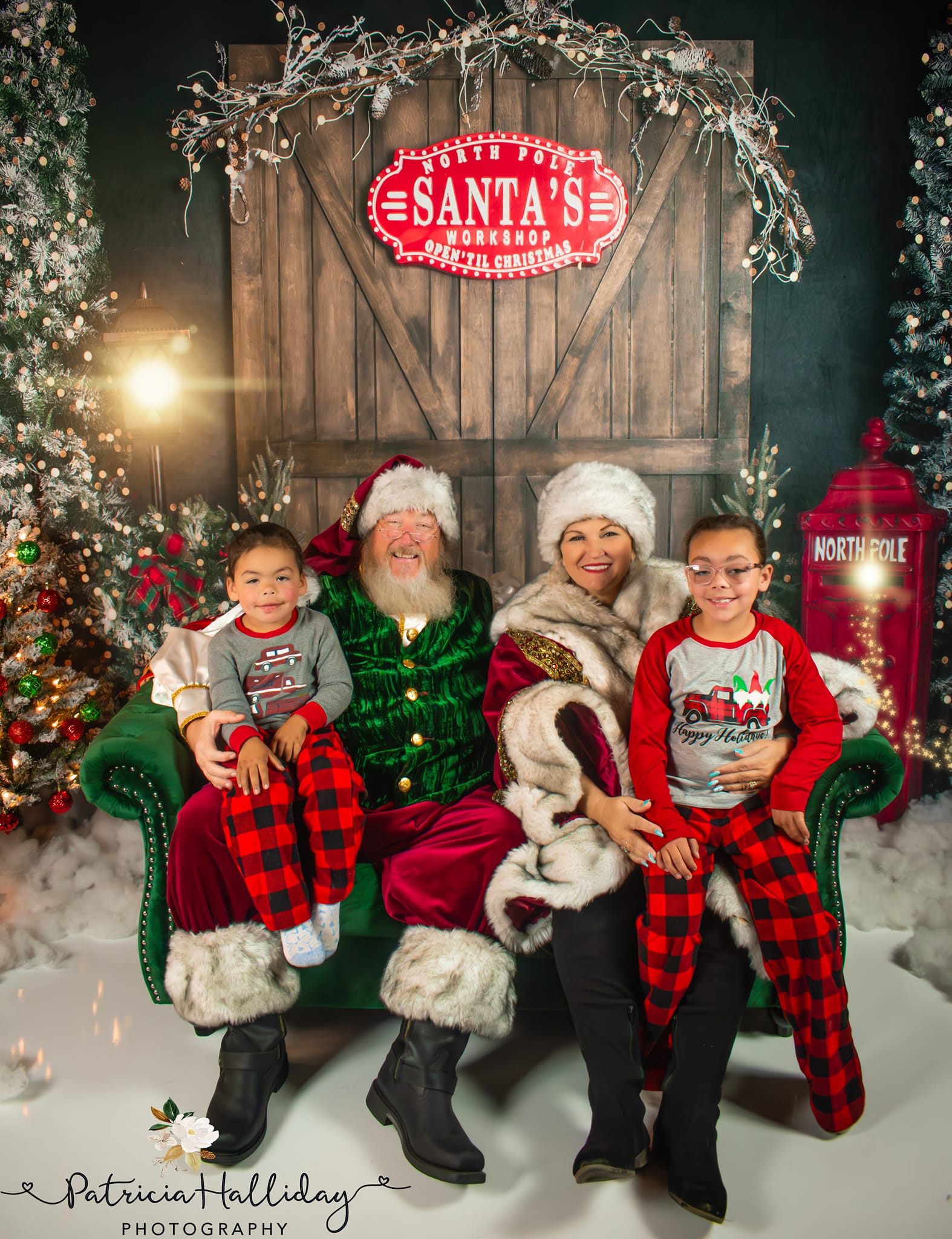 Kate Noël L'atelier du Père Noël Porte Lumières Toile de fond conçue par Abbas Studio - Kate Backdrop FR