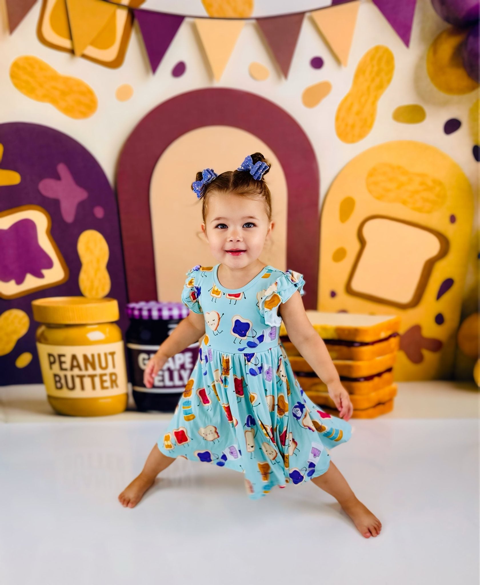 Kate Anniversaire Pain Confiture Ballons Toile de fond conçue par Mini MakeBelieve