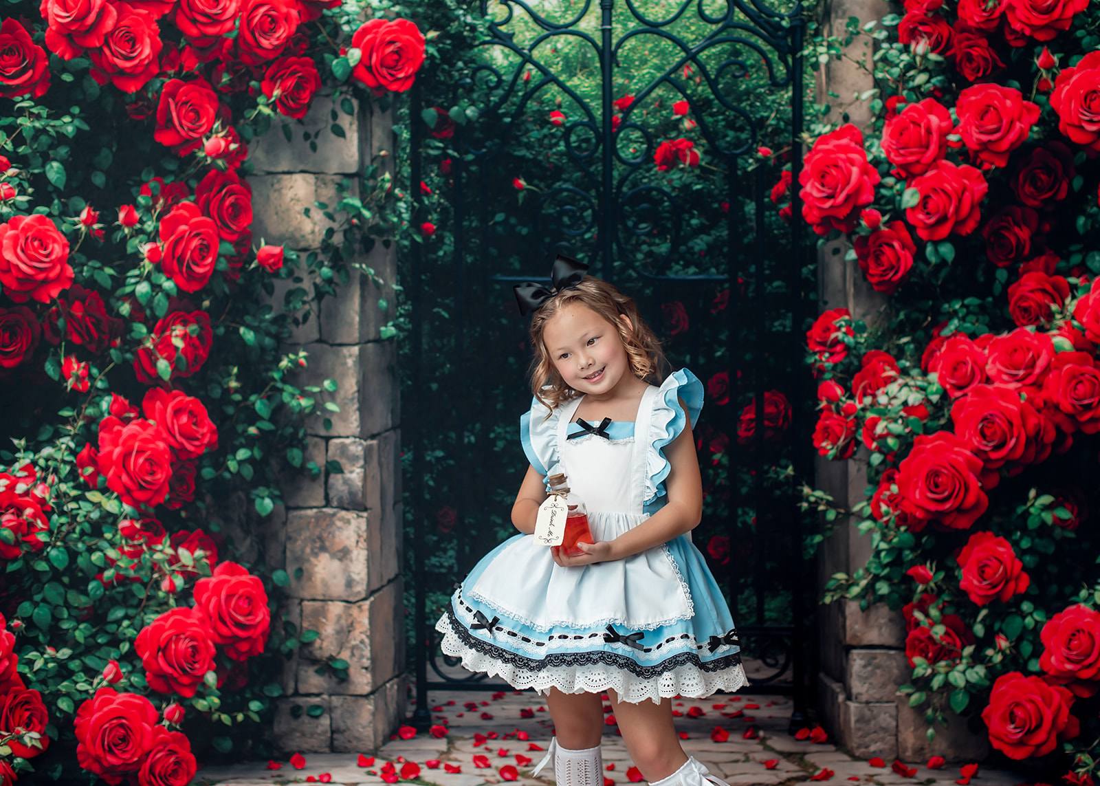 Kate Roses Rouge Jardin Portail Toile de fond conçue par Emetselch - Kate Backdrop FR