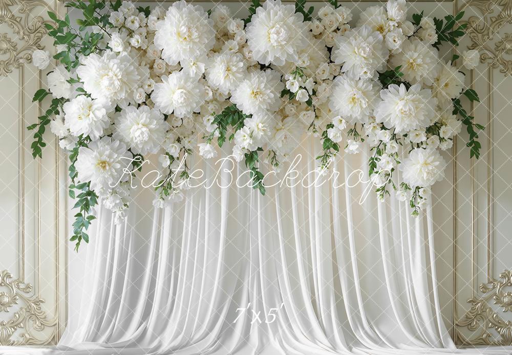 Kate Mariage Fleurs Blanc Rideau Toile de fond conçue par Mini MakeBelieve