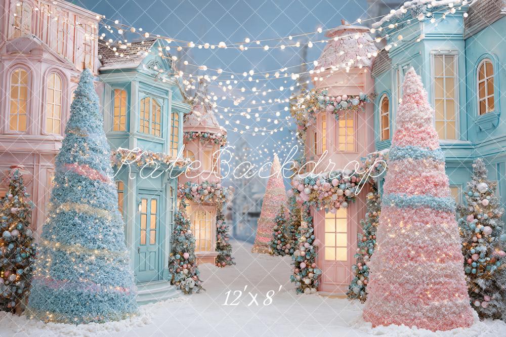 Kate Noël Maisons Pastel Sapins Lumières Toile de fond conçue par Ashley Paul