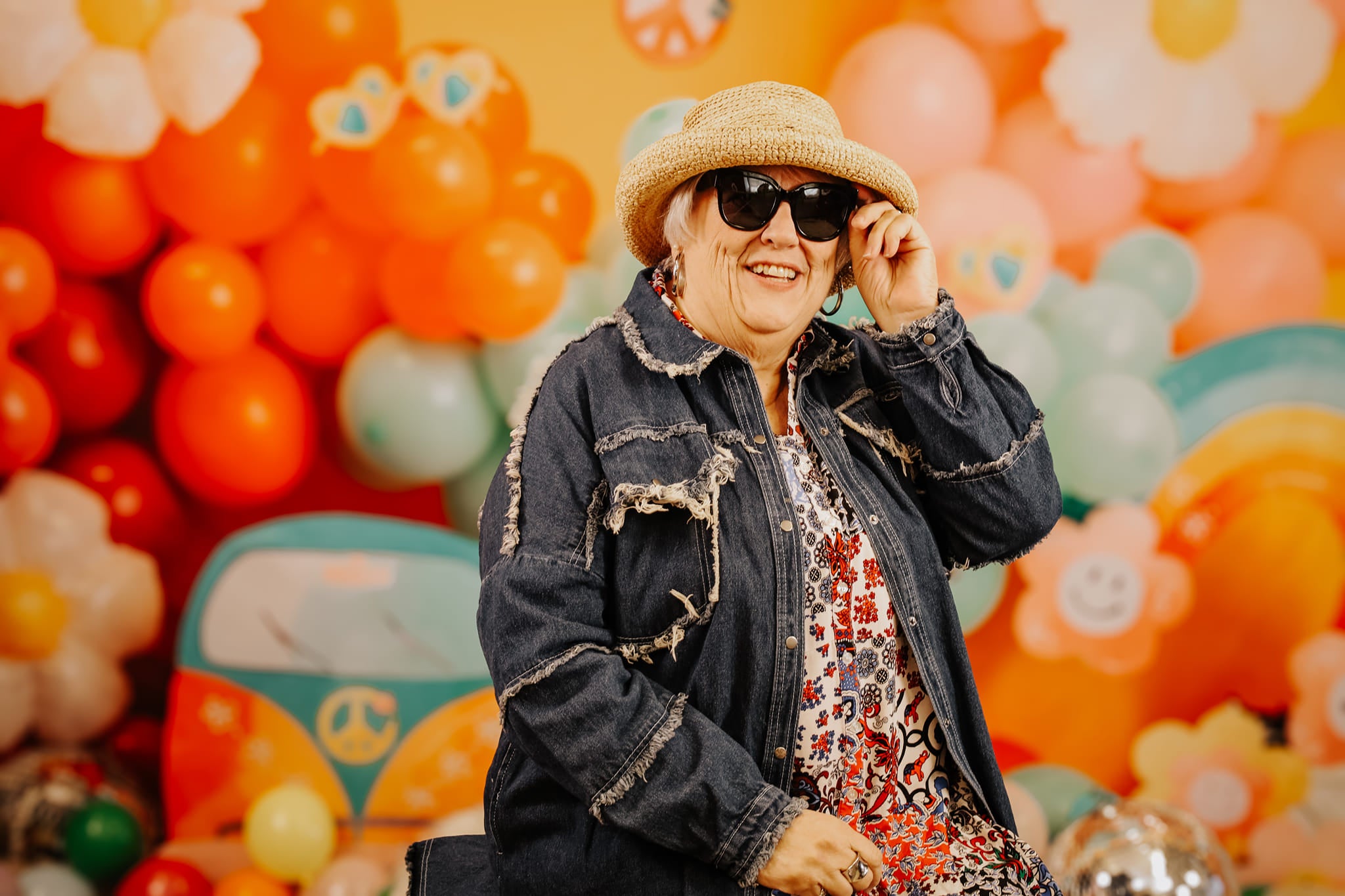 Kate Fête Enfant Ballons Fleurs Toile de fond conçue par Megan Leigh - Kate Backdrop FR