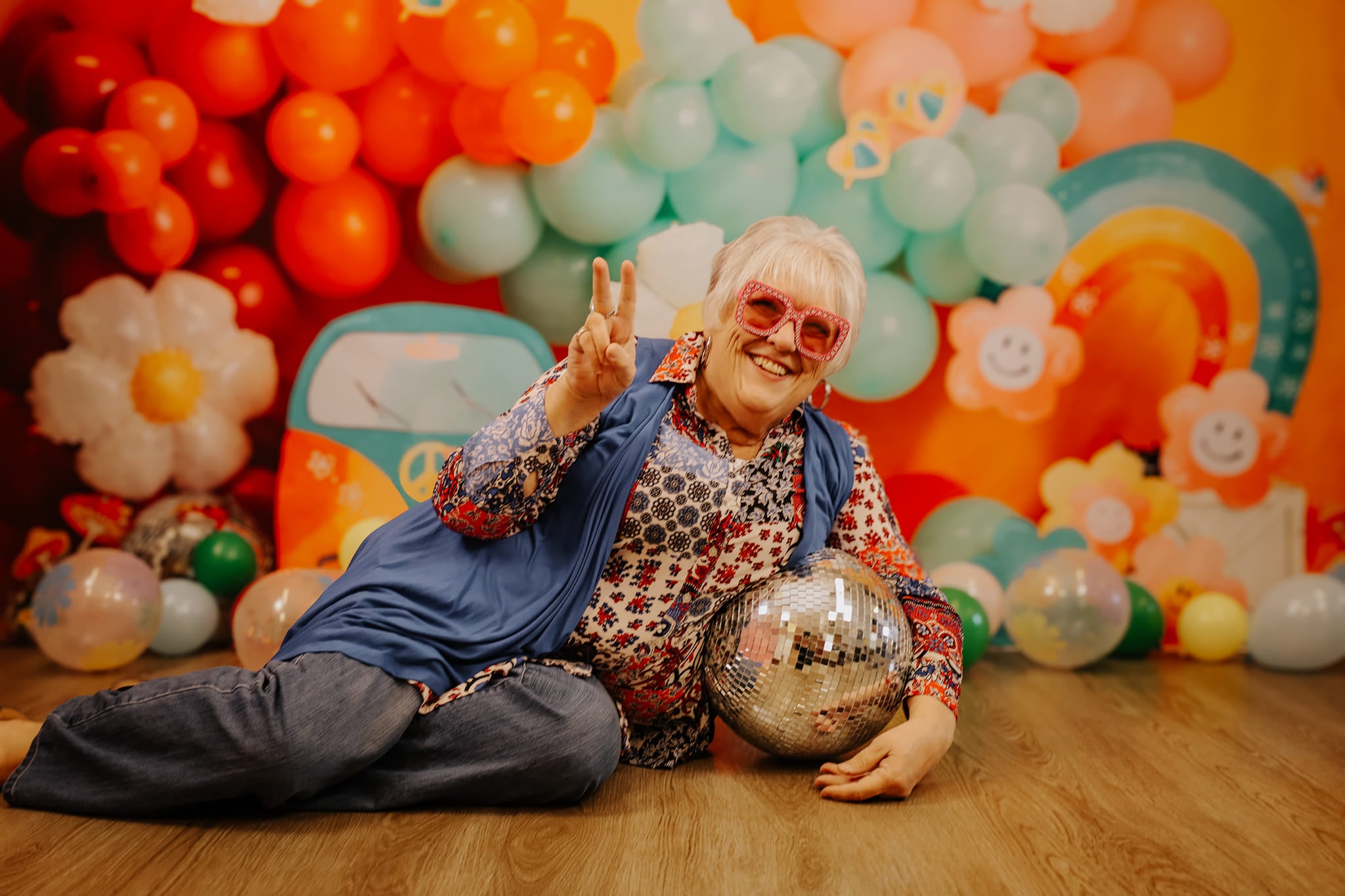 Kate Fête Enfant Ballons Fleurs Toile de fond conçue par Megan Leigh - Kate Backdrop FR