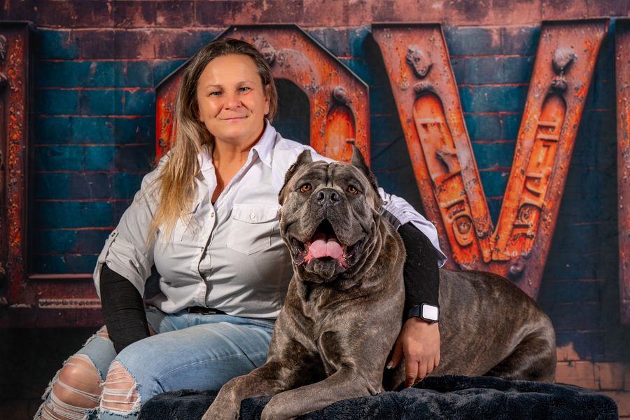 Kate Saint-Valentin Industriel LOVE Mur de briques Toile de fond conçue par Mini MakeBelieve - Kate Backdrop FR