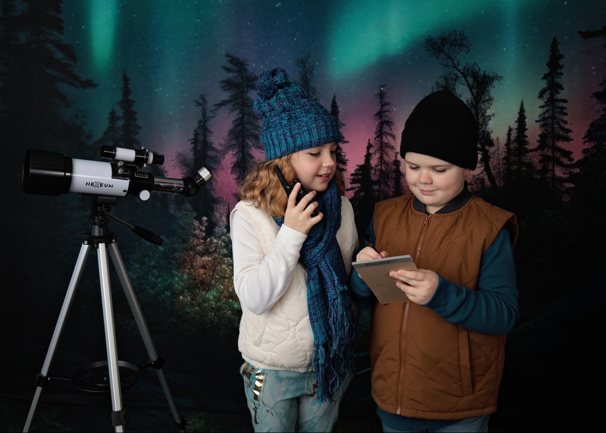 Kate Forêt Coloré Aurores boréales Toile de fond conçue par Mandy Ringe - Kate Backdrop FR