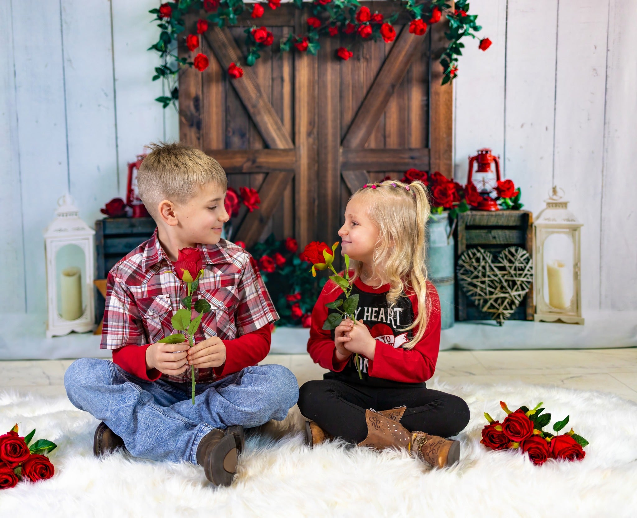 Kate Roses rouges Porte Grange Saint-Valentin Toile de fond pour la photographie - Kate Backdrop FR
