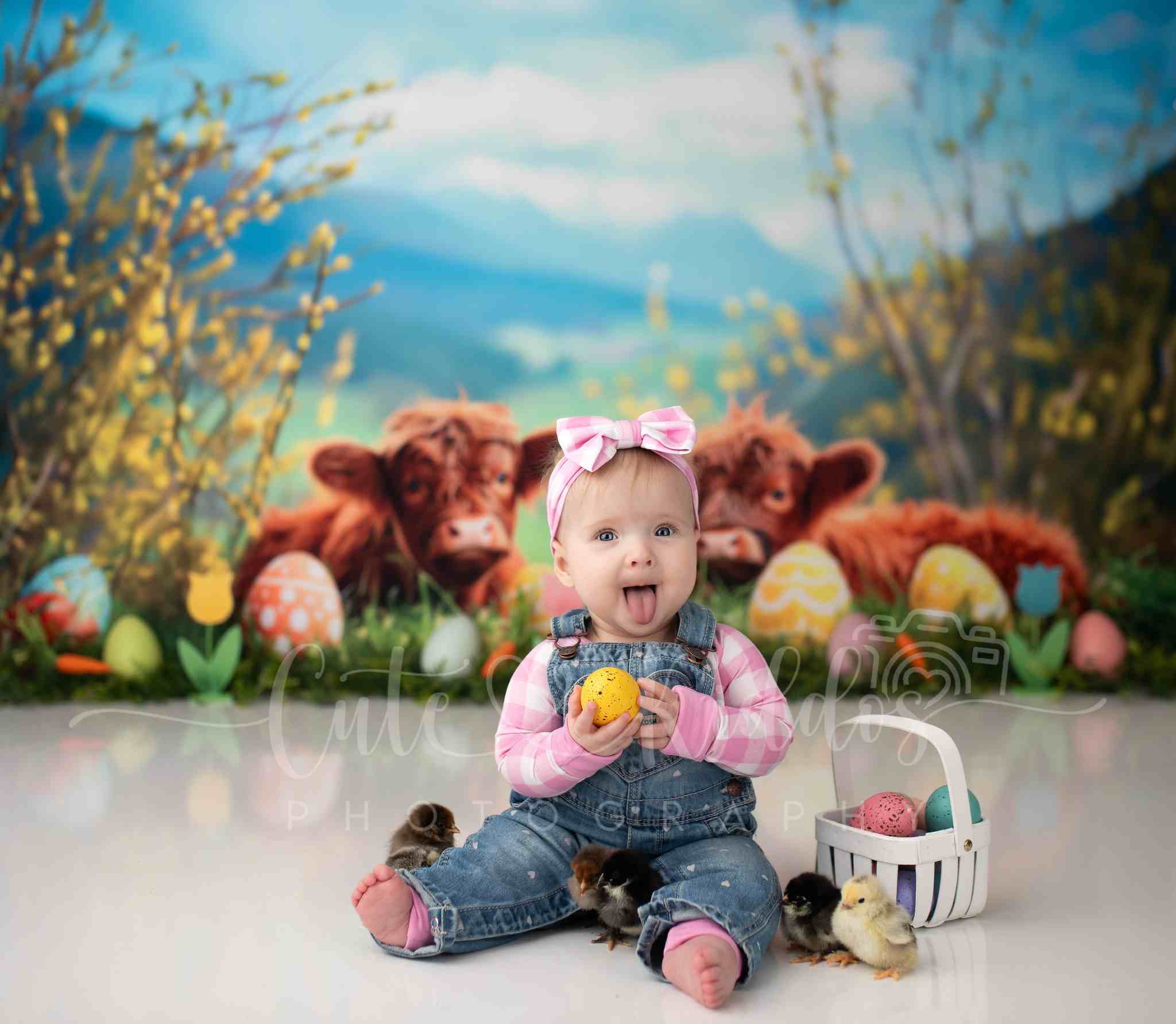 Kate Bovins Highland Printemps Pâques Toile de fond conçue par Patty Robert - Kate Backdrop FR