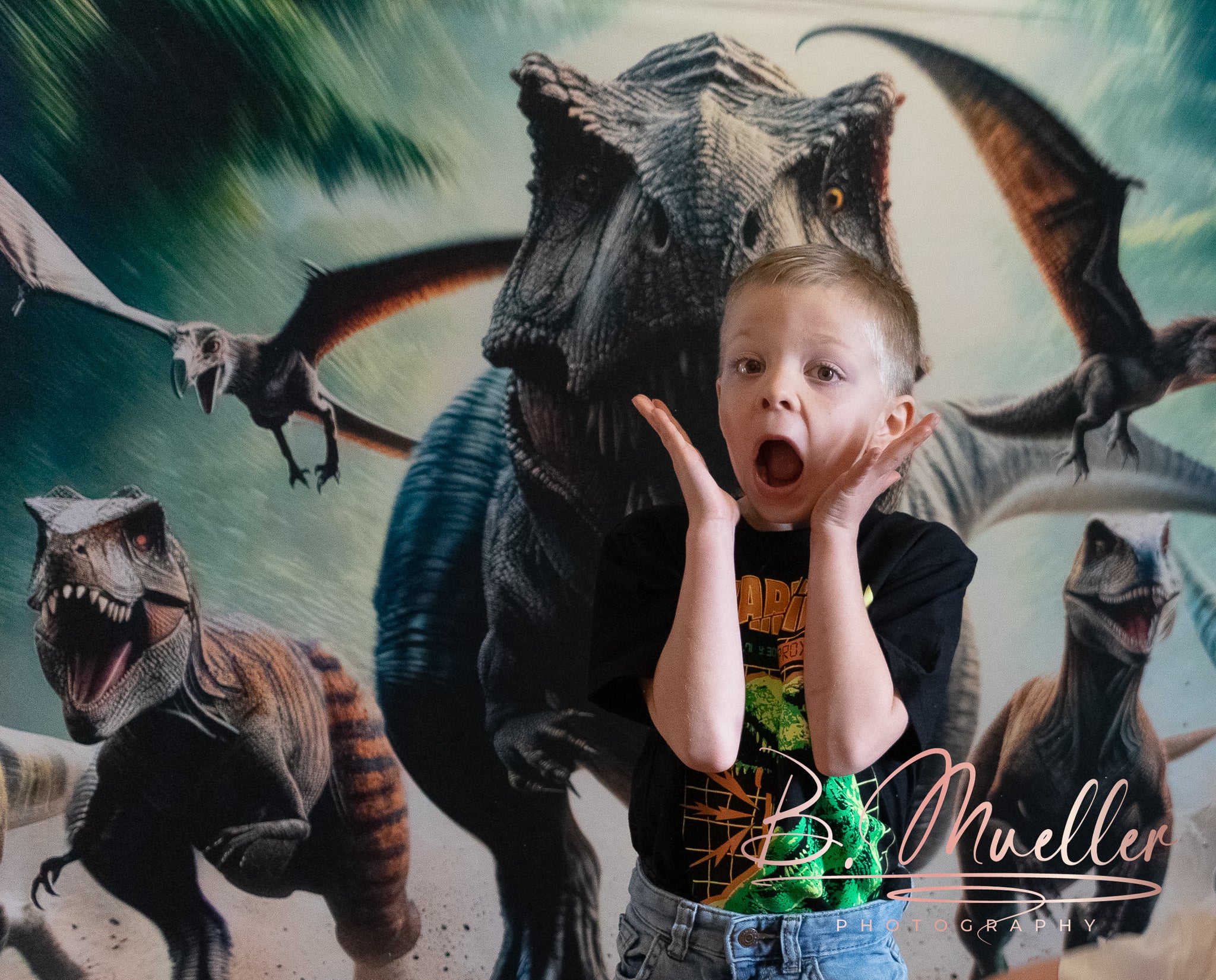 Kate Charge Dinosaures Enfant Toile de fond conçue par Mini MakeBelieve - Kate Backdrop FR