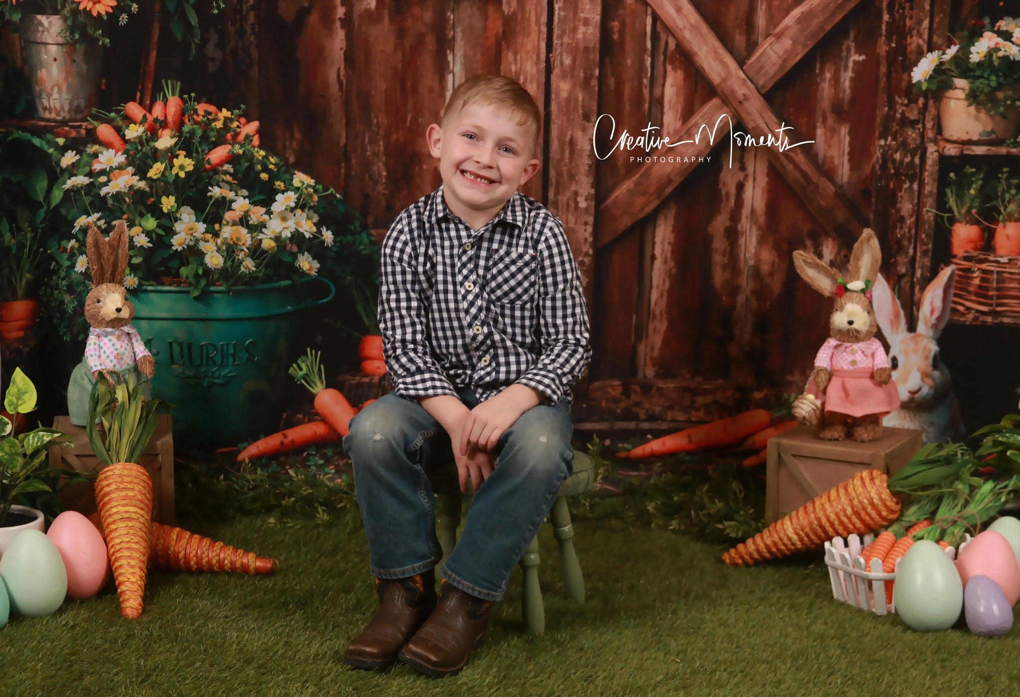 Kate Pâques Carotte Lapin Brun Porte en bois Toile de fond conçue par Emetselch - Kate Backdrop FR