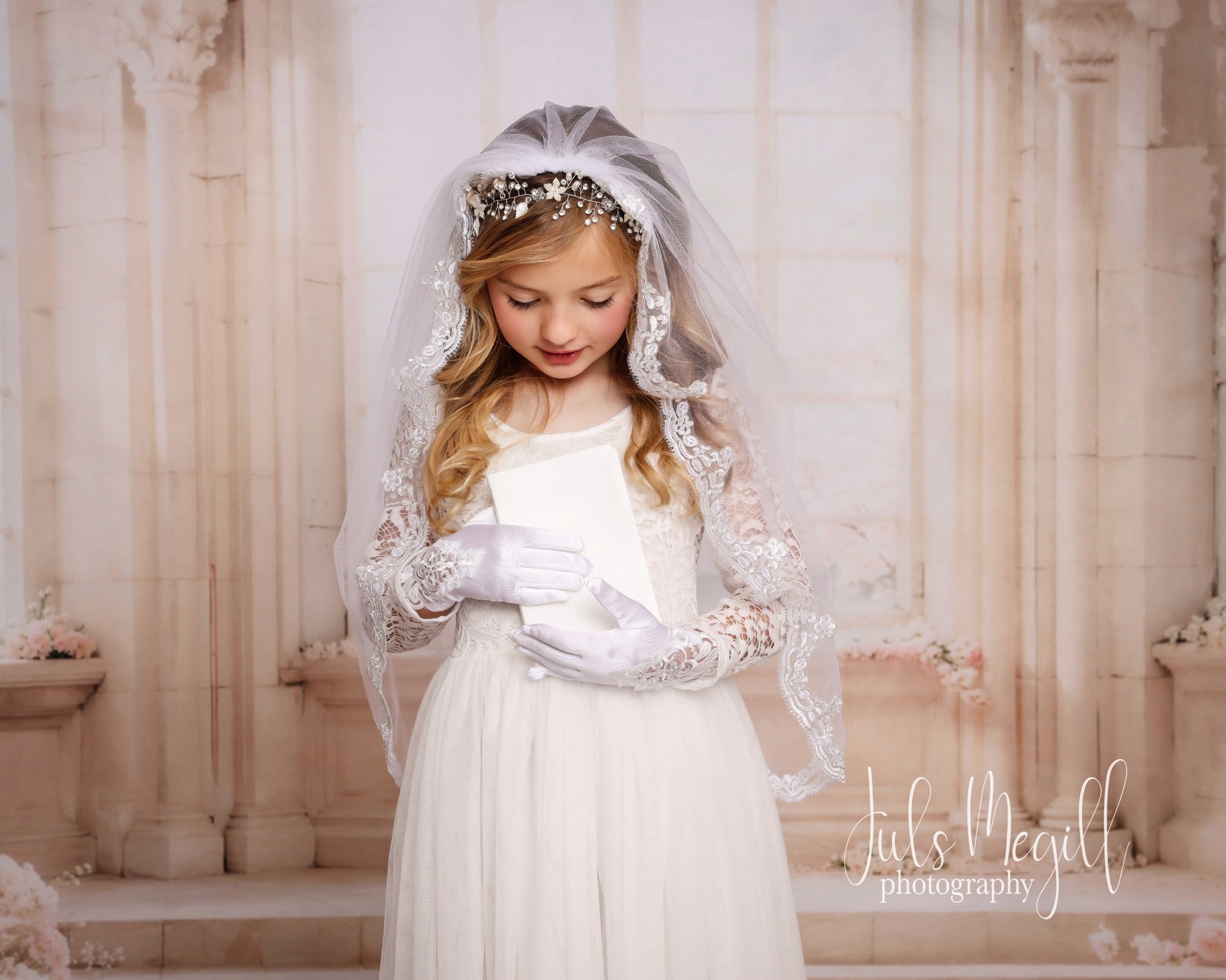 Kate Printemps Blanc Fleurs Fenêtre Mariage Toile de fond conçue par Emetselch - Kate Backdrop FR