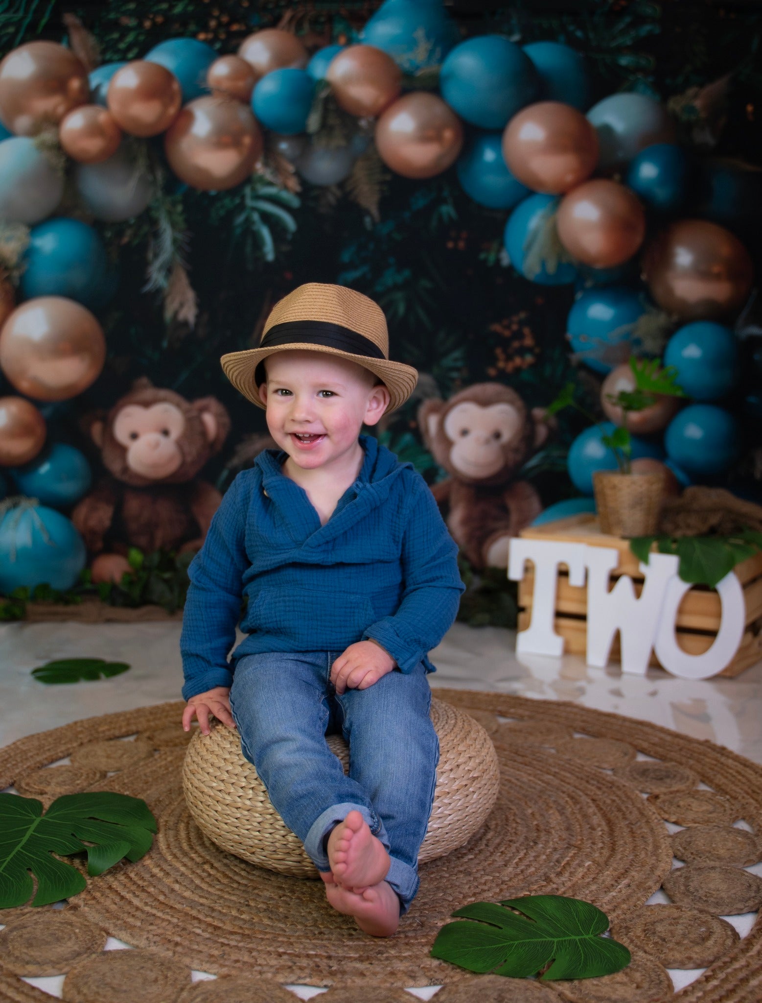 Kate Bleu Singes Forêt Ballons Toile de fond conçue par Mini MakeBelieve - Kate Backdrop FR