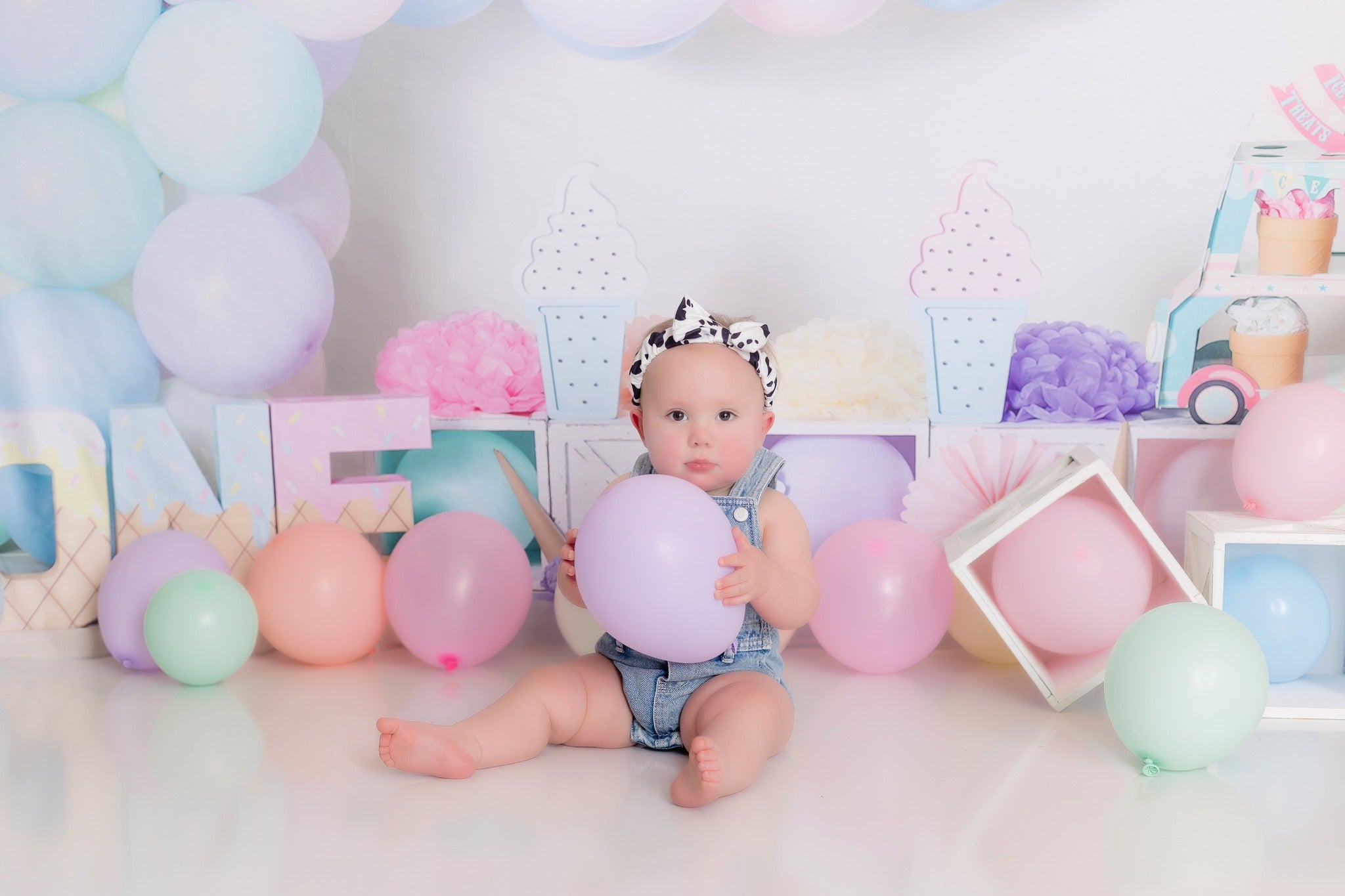 Kate Crème glacée Pastel Été Ballons Toile de fond conçu par Caitlin Lynch - Kate Backdrop FR