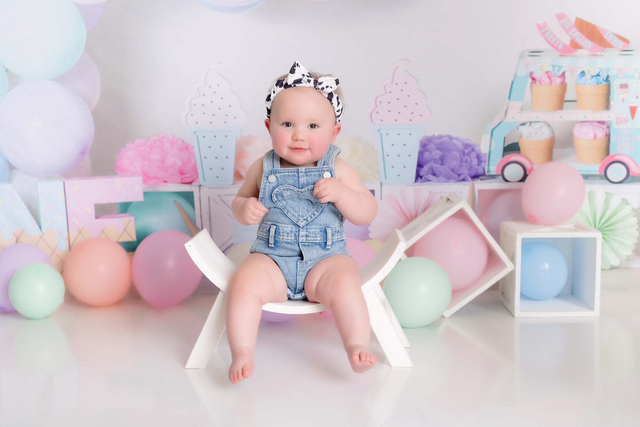 Kate Crème glacée Pastel Été Ballons Toile de fond conçu par Caitlin Lynch - Kate Backdrop FR