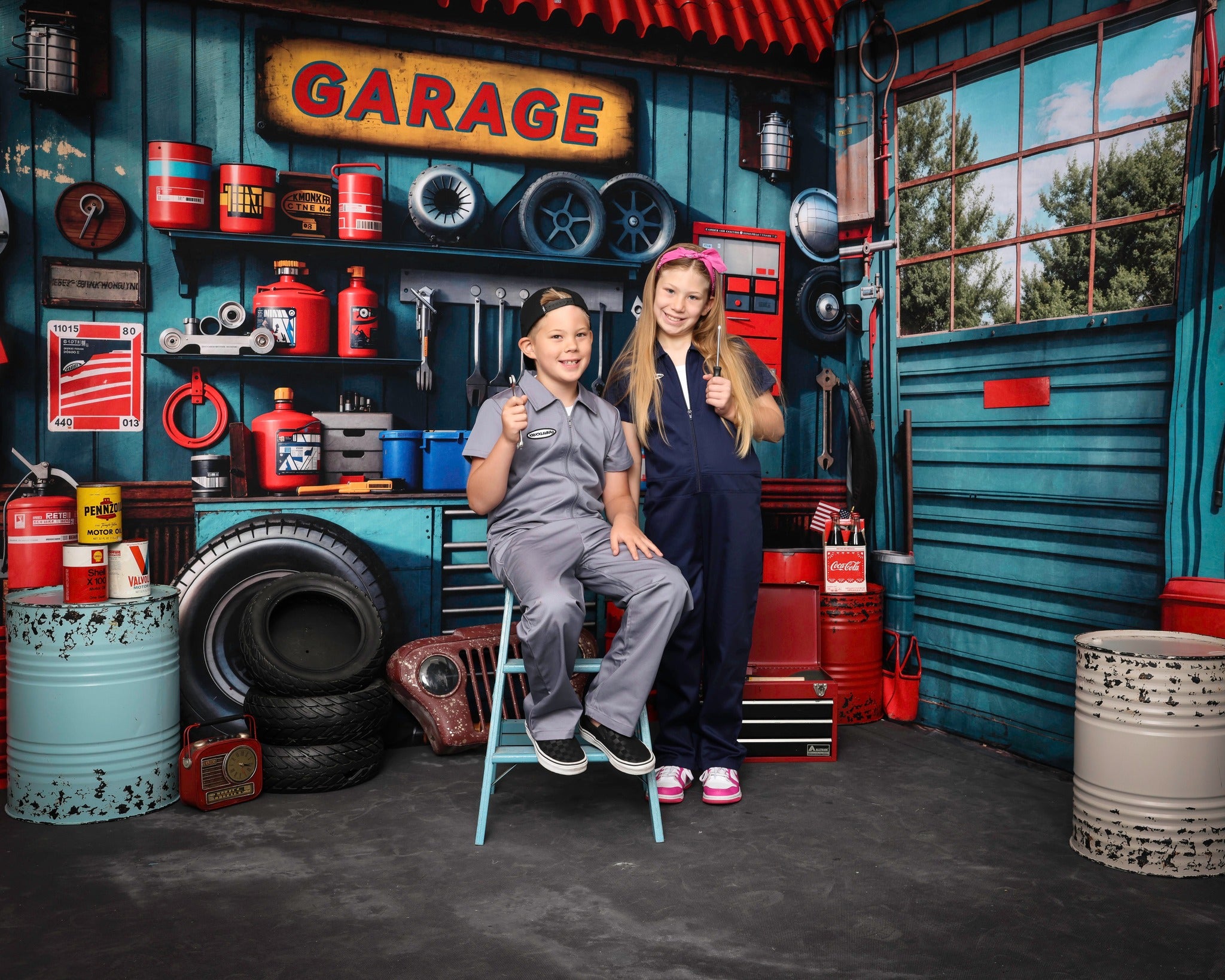 Kate Bleu d'encre Garage Métal Pneu Fenêtre Ensemble de chambre (8pix8pi&10pix8pi&8pix10pi) - Kate Backdrop FR