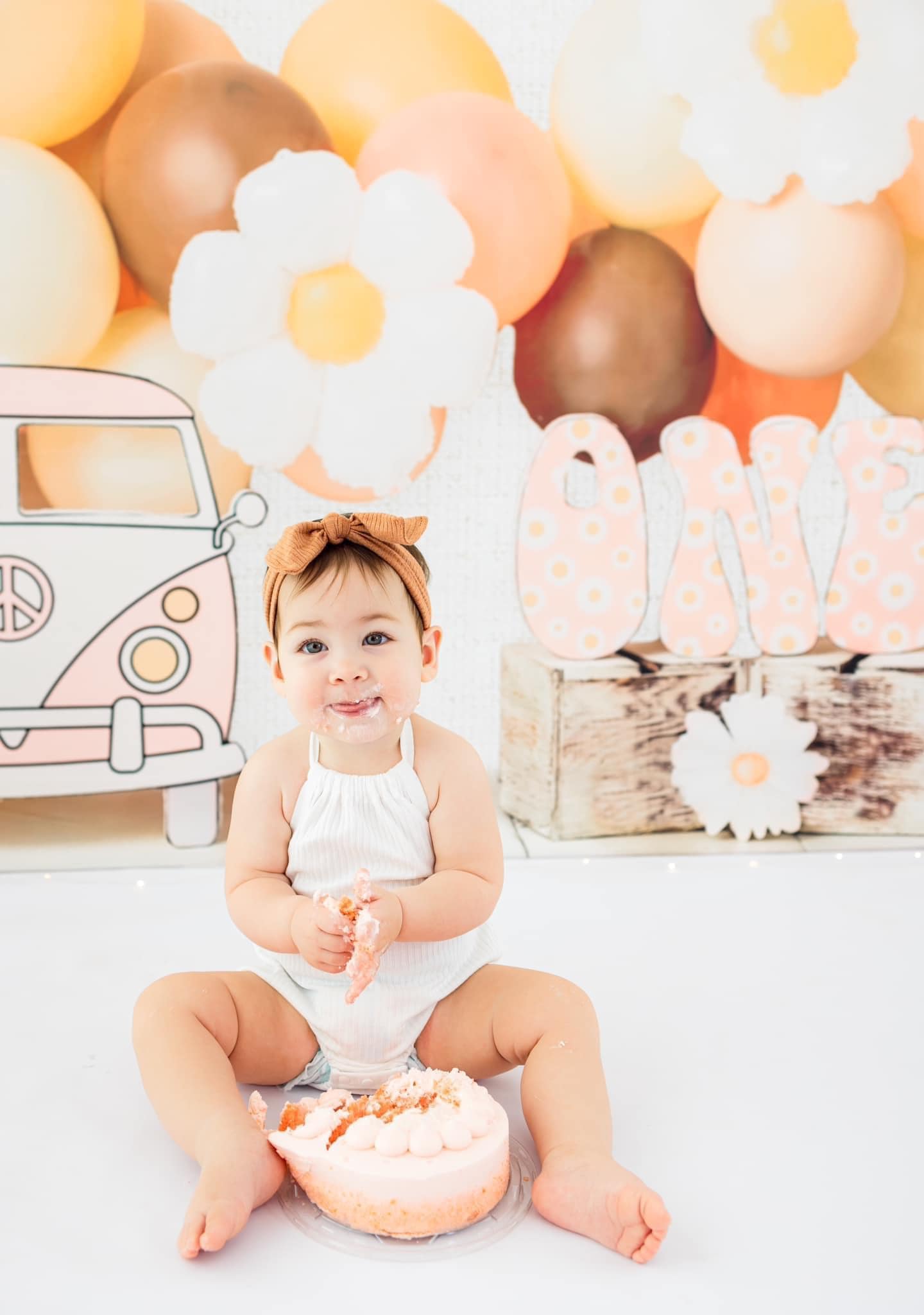 Kate Ballons Anniversaire Bus Enfant Toile de fond conçu par Ashley Paul - Kate Backdrop FR