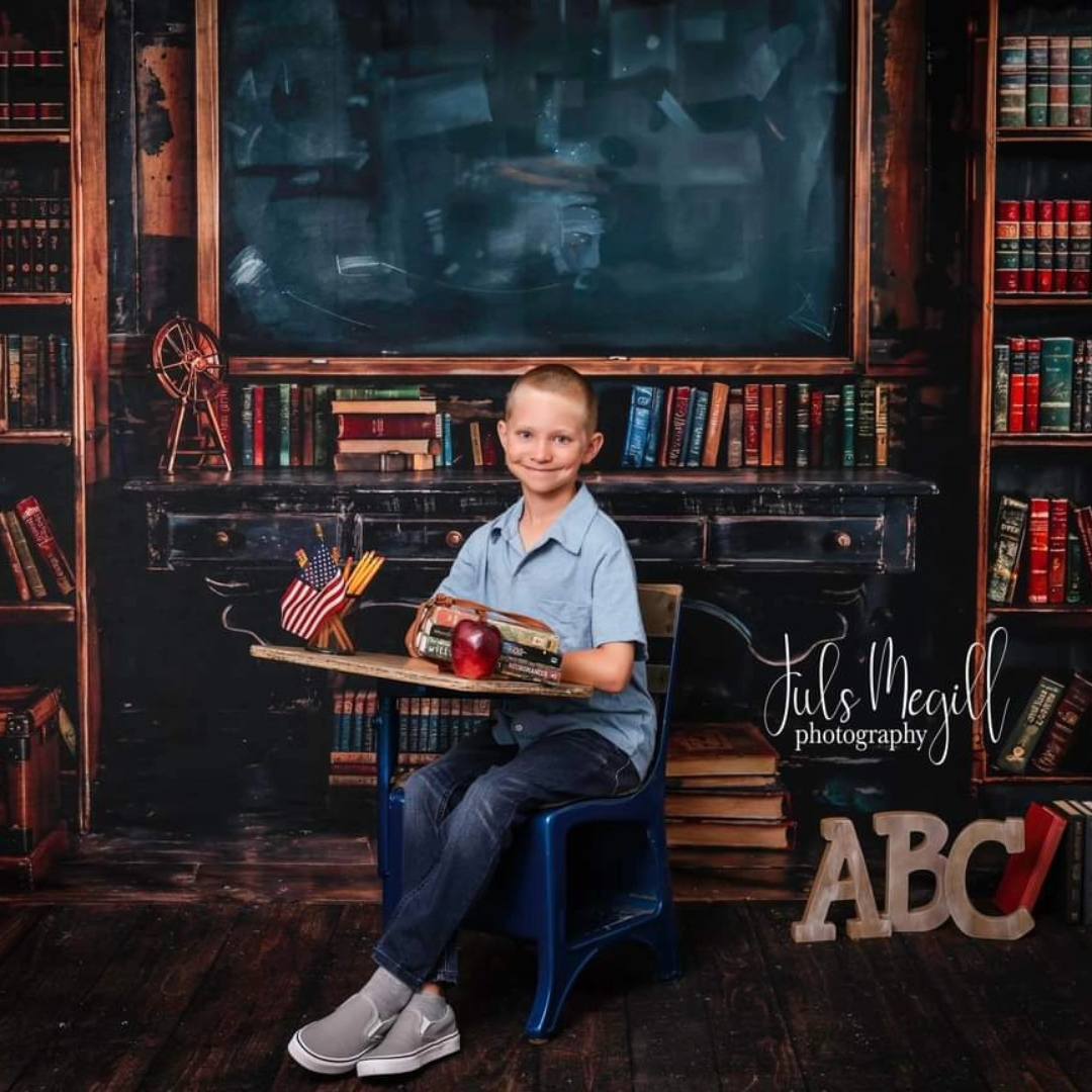 Kate Retour à l'école Tableau noir Livre Bois Toile de fond conçue par Emetselch - Kate Backdrop FR