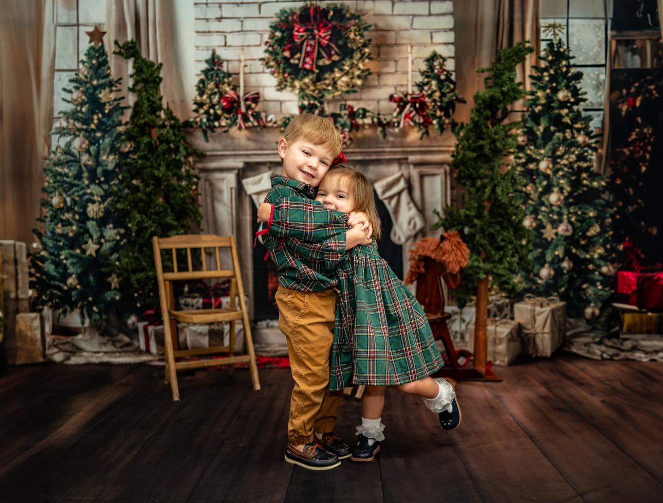 Kate Sapin de Noël Cheminée Rétro Chaussette Toile de fond+Marron foncé Sol en bois Toile de fond - Kate Backdrop FR