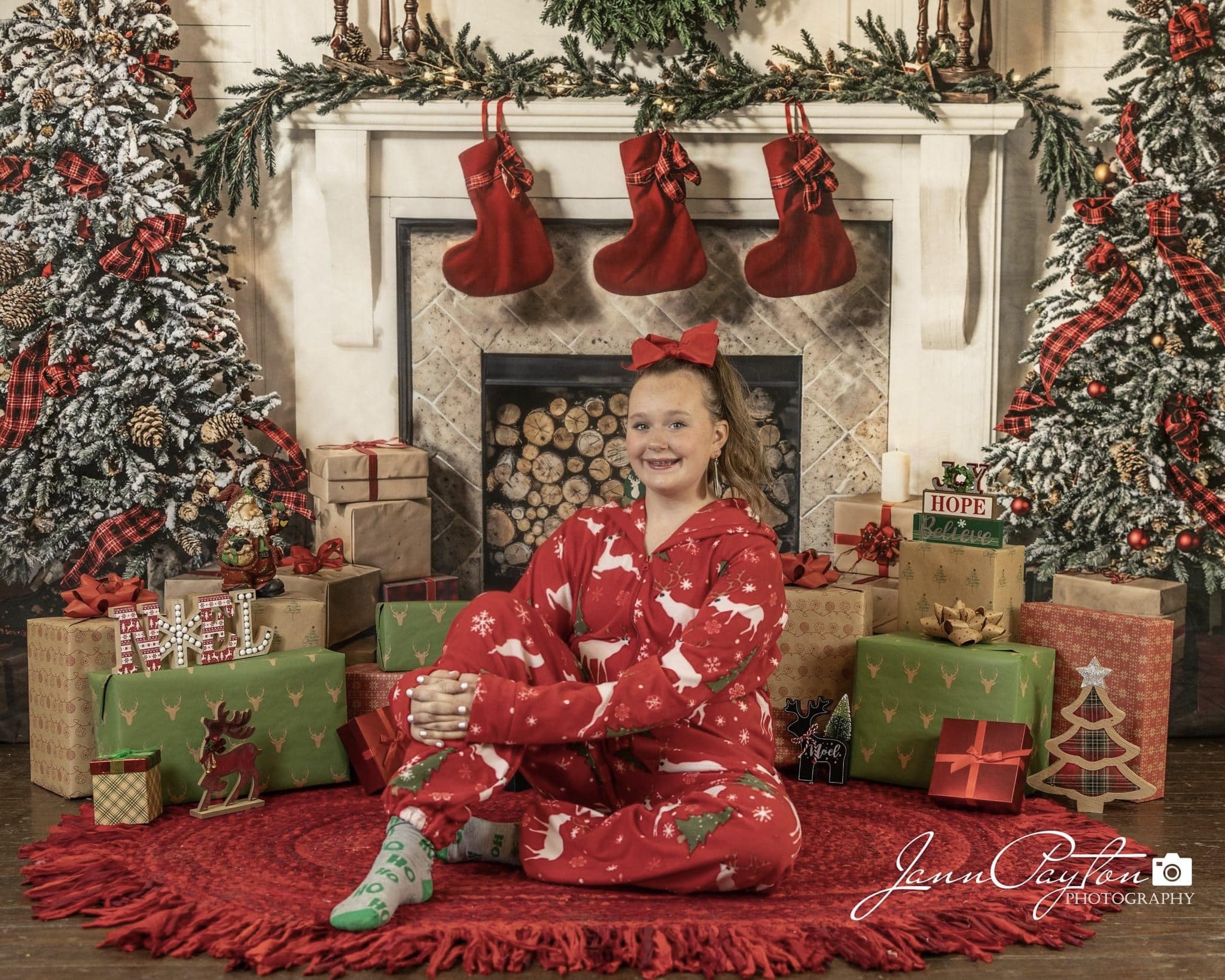 Kate Sapin de Noël Couronne Cheminée Chambre Toile de fond conçue par Emetselch - Kate Backdrop FR
