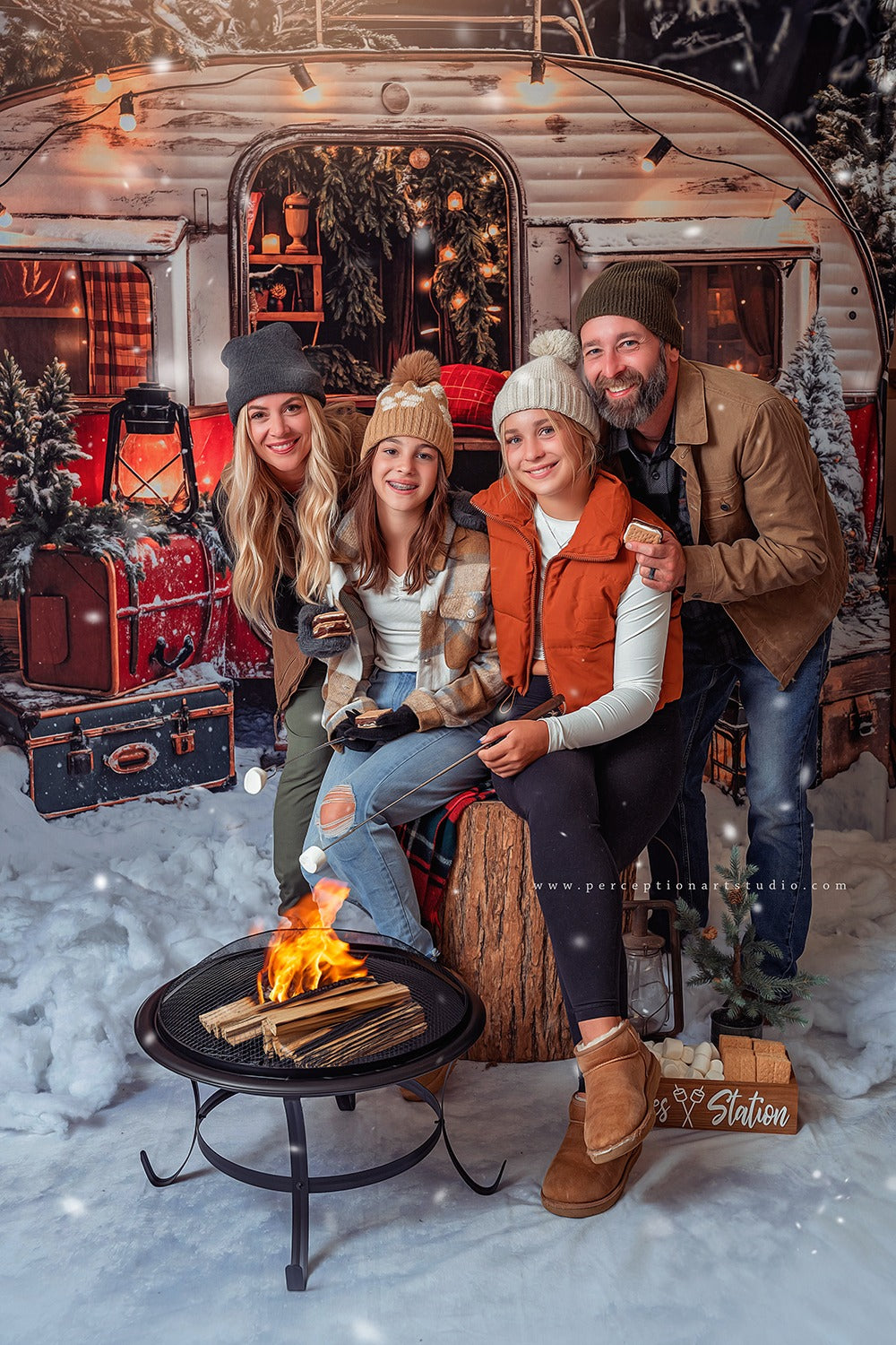 Kate Soirée de Noël Valise Camping-car Neige Toile de fond conçue par Emetselch - Kate Backdrop FR