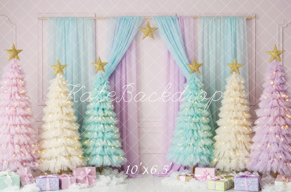 Kate Noël Sapins Étoiles Cadeaux Pastel Toile de fond conçue par Patty Roberts