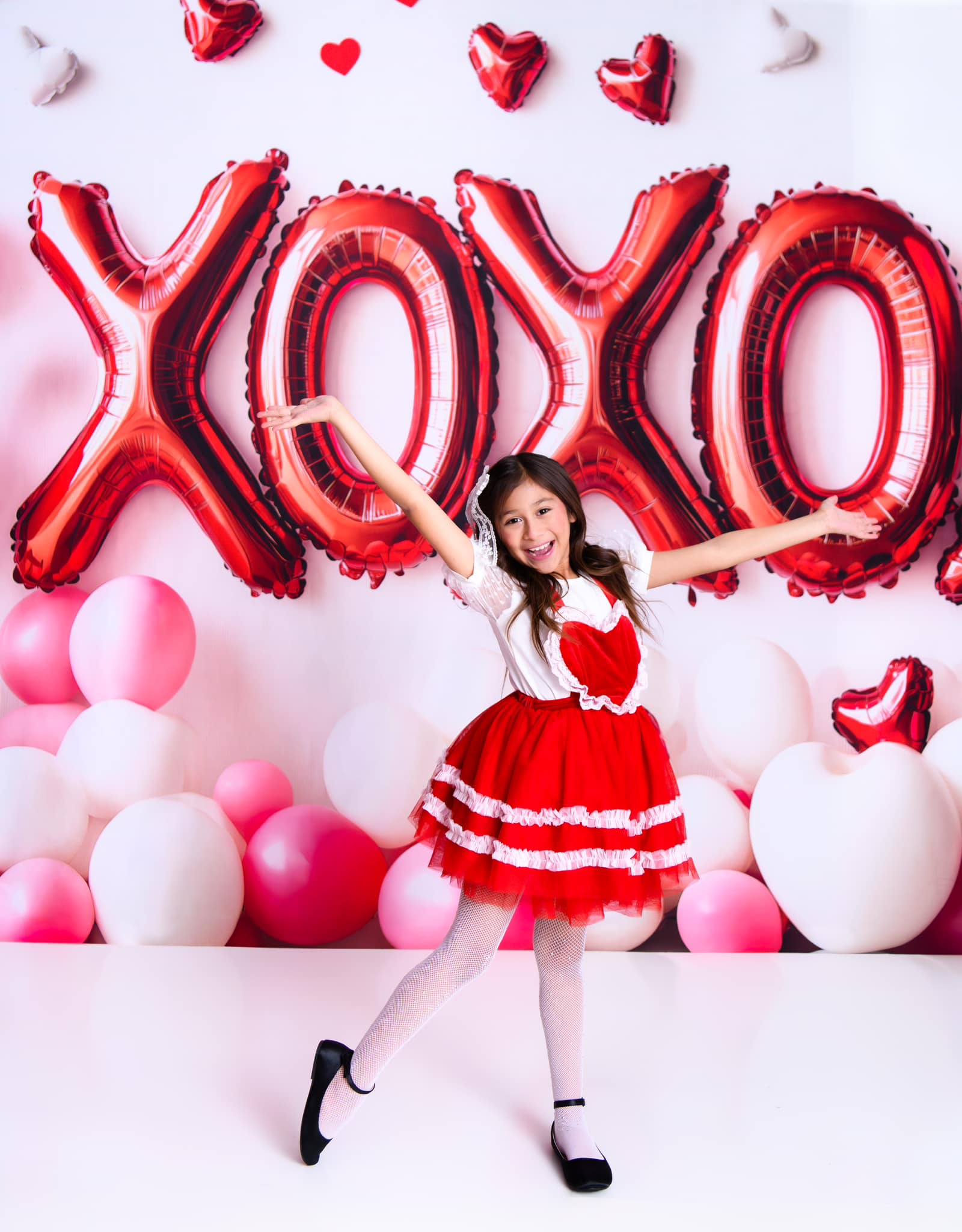 Kate Saint-Valentin XOXO Ballons Rouge Toile de fond conçue par Patty Roberts - Kate Backdrop FR