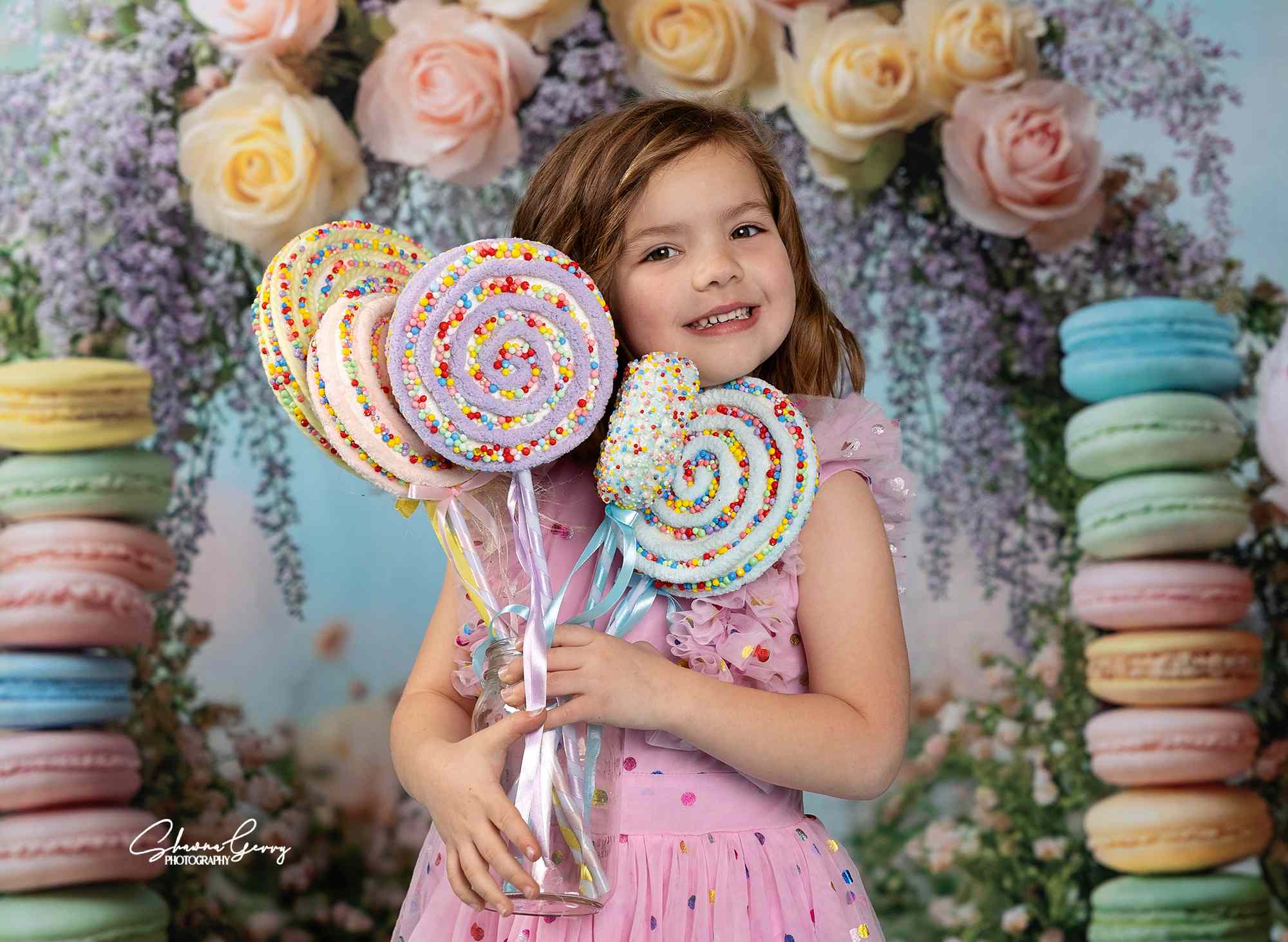 Kate Printemps Macarons Crème glacée Fleurs Toile de fond conçue par Mini MakeBelieve - Kate Backdrop FR