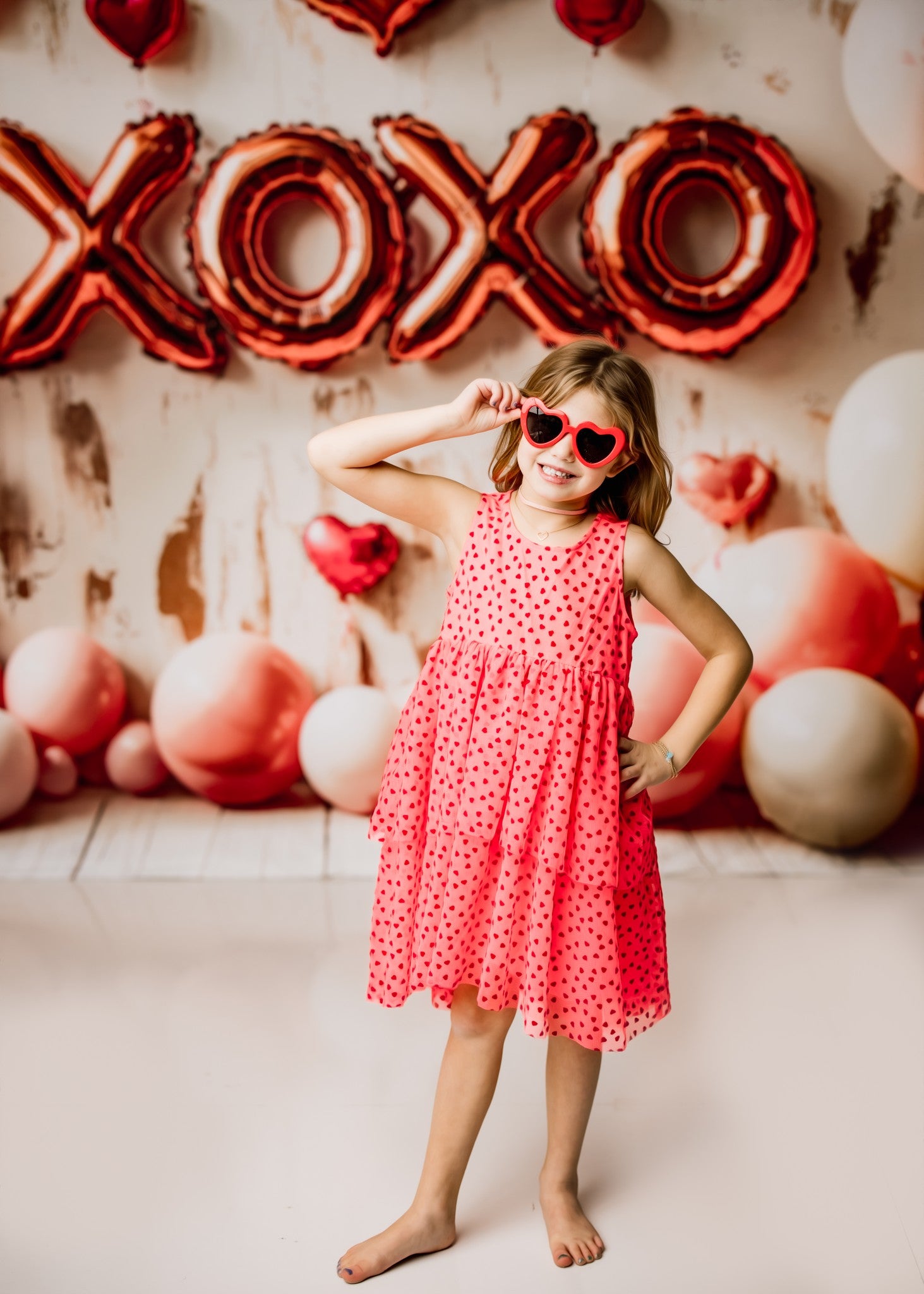 Kate Saint-Valentin XOXO Ballons Rouge Toile de fond conçue par Patty Roberts - Kate Backdrop FR