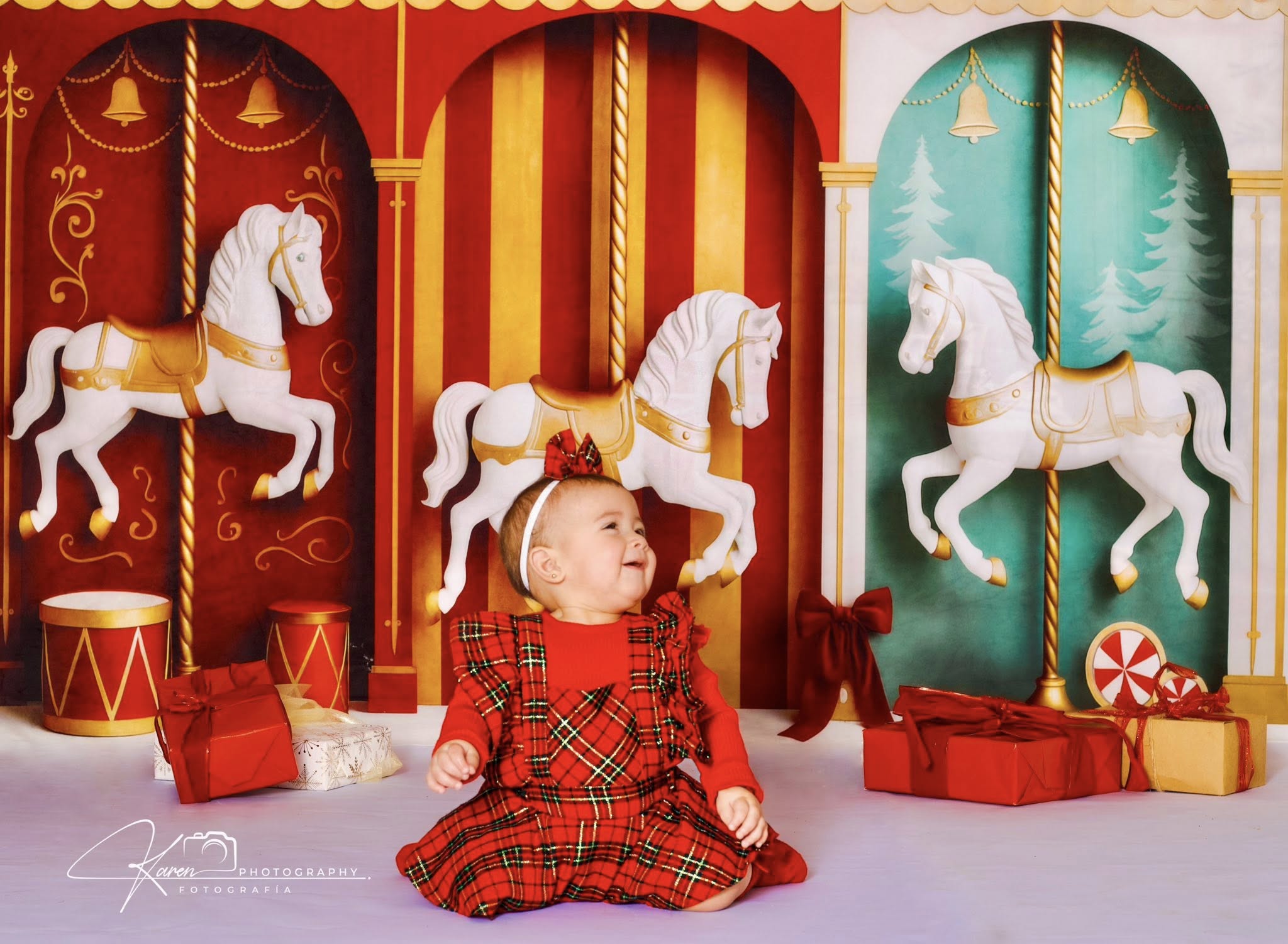 Kate Noël Cirque Carrousel Arche Toile de fond conçue par Patty Roberts