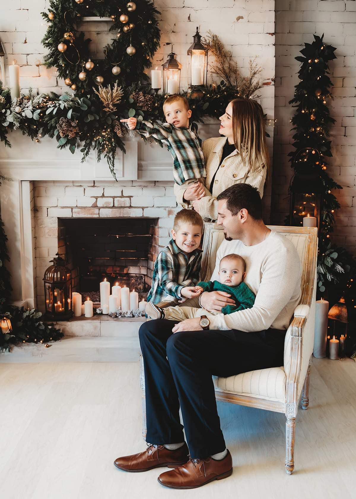 Offres Éclair #3 Kate Noël Intérieur Blanc Cheminée en brique Toile de fond conçue par Emetselch - Kate Backdrop FR