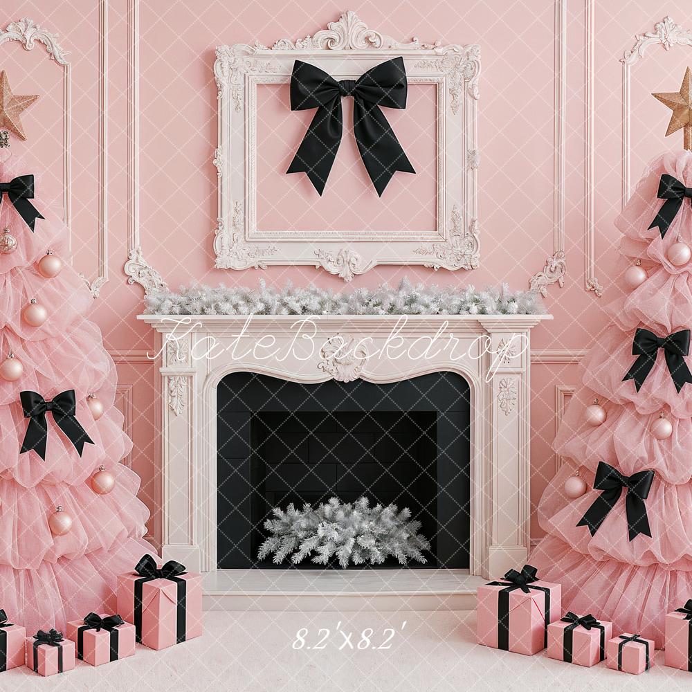 Kate Noël Cheminée Sapins Cadeaux Rose Toile de fond conçue par Ashley Paul - Kate Backdrop FR