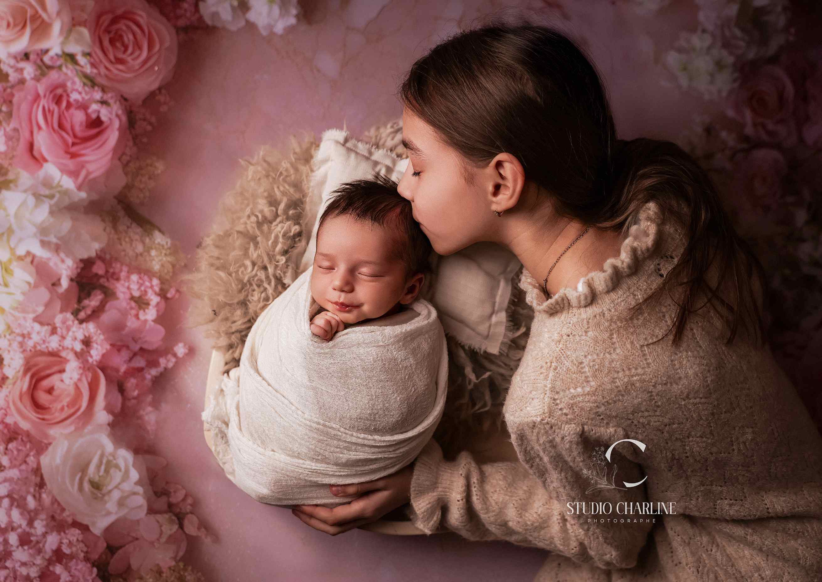 Kate Printemps Fleurs Rose Tapis de sol en Caoutchouc conçue par Mini MakeBelieve - Kate Backdrop FR