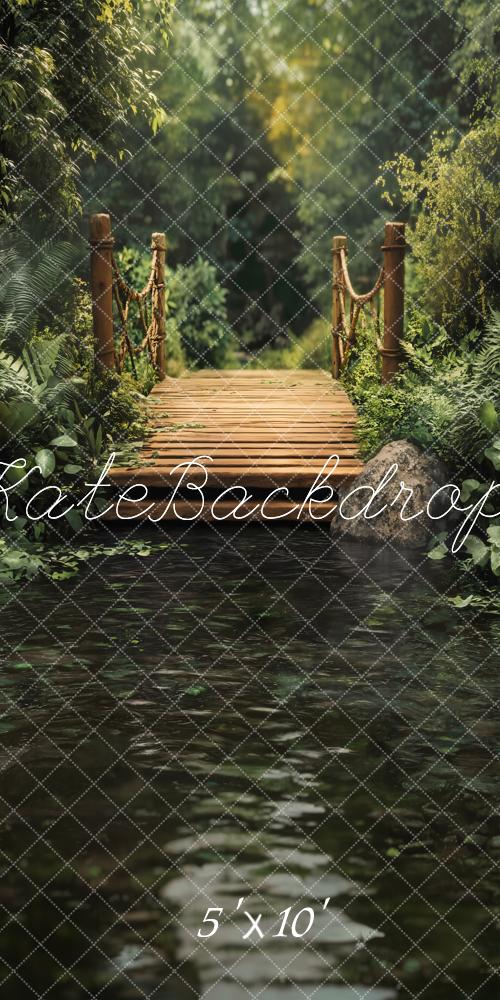 Kate Sweep Mur-à-Sol Forêt Vert Pont en Bois Rivière Toile de fond conçue par Emetselch - Kate Backdrop FR