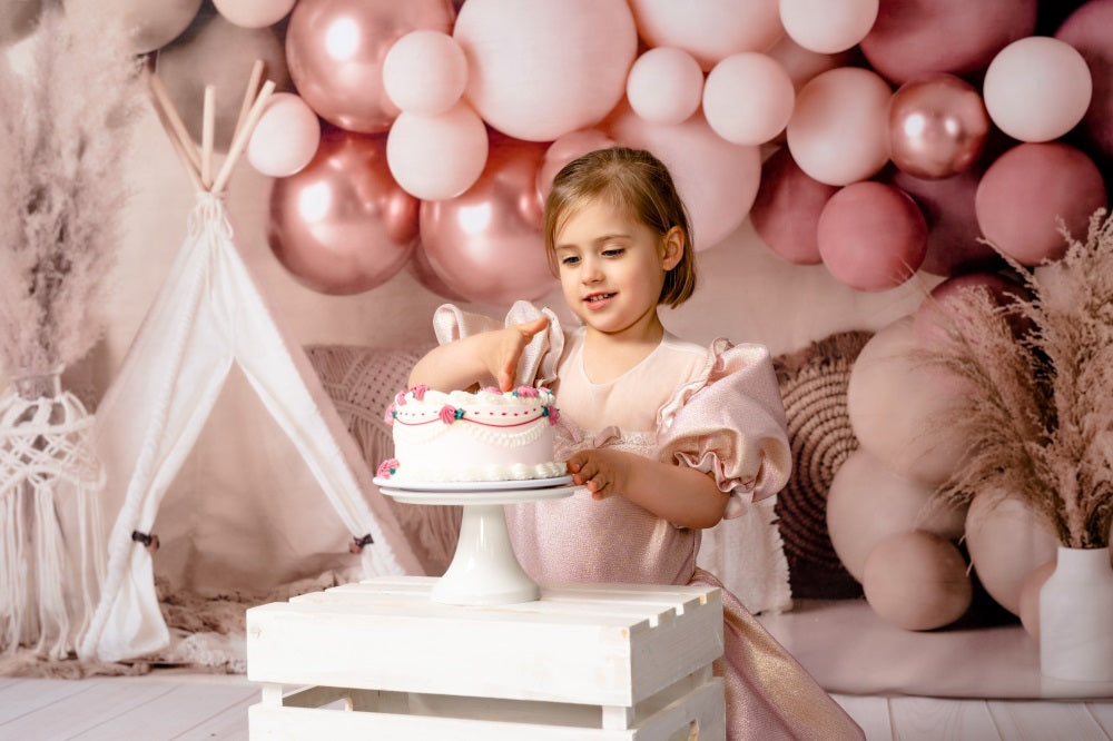 Kate Tente Boho Ballons Anniversaire Toile de fond en Laine conçue par Mandy Ringe - Kate Backdrop FR